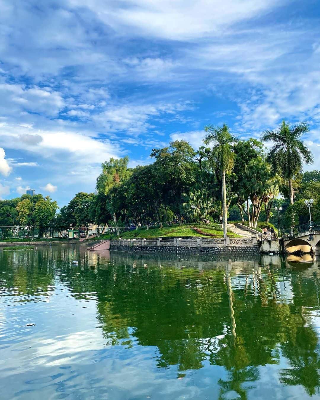 justfly cong vien thu le hanoi