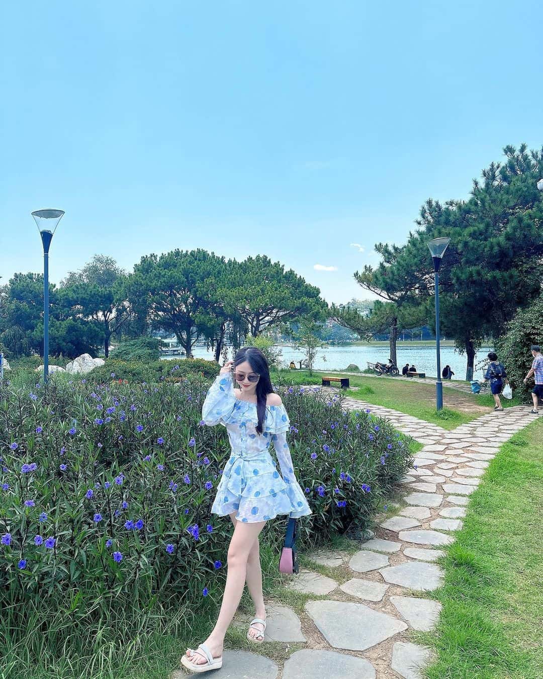 justfly ho xuan huong da lat 