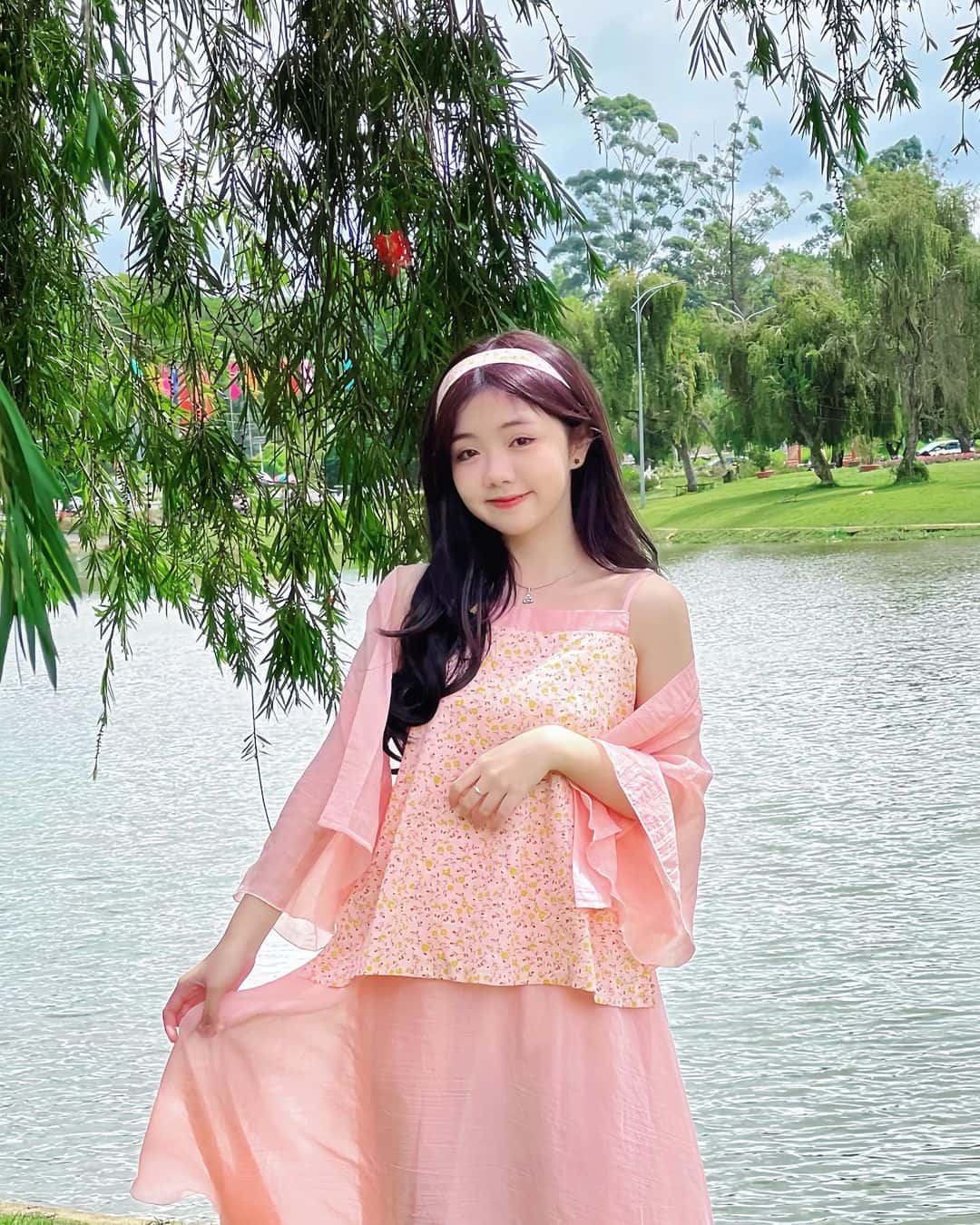 justfly ho xuan huong da lat 