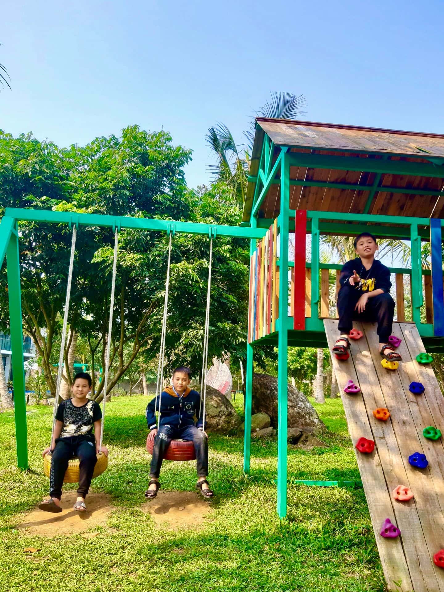 hoat-dong-tai-bungalow-tan-view-bungalow-villa-homestay-ba-vi-ha-noi-02