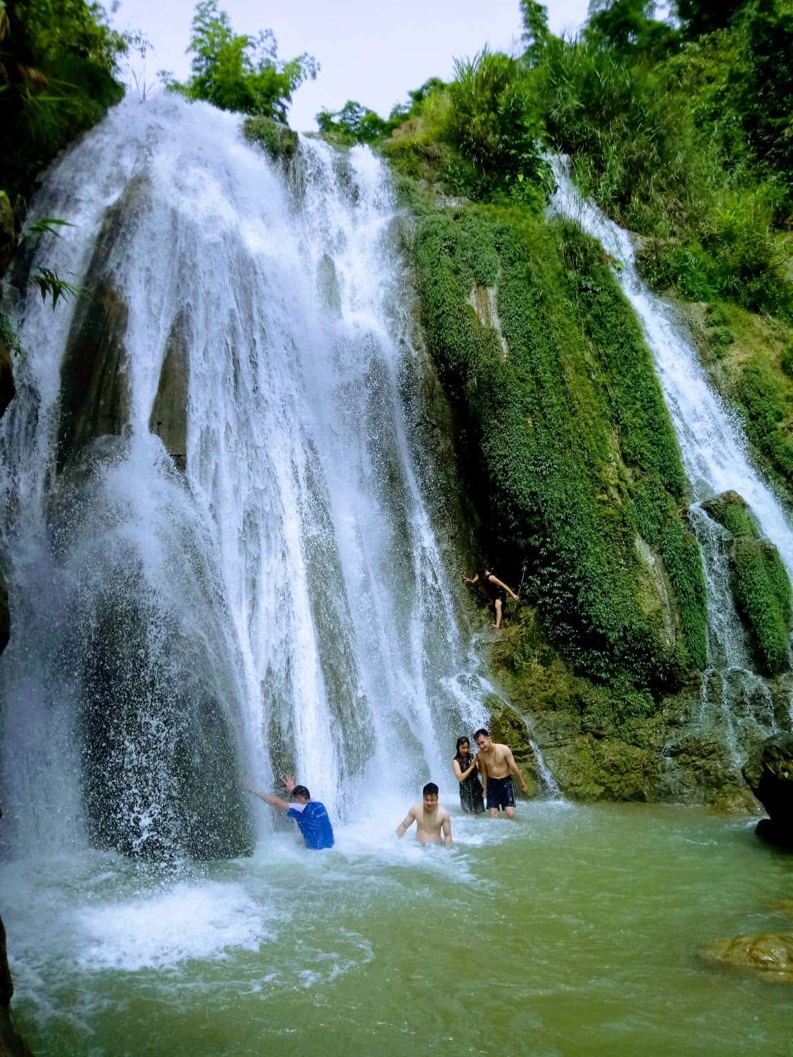 thac go lao mai chau hoa binh 