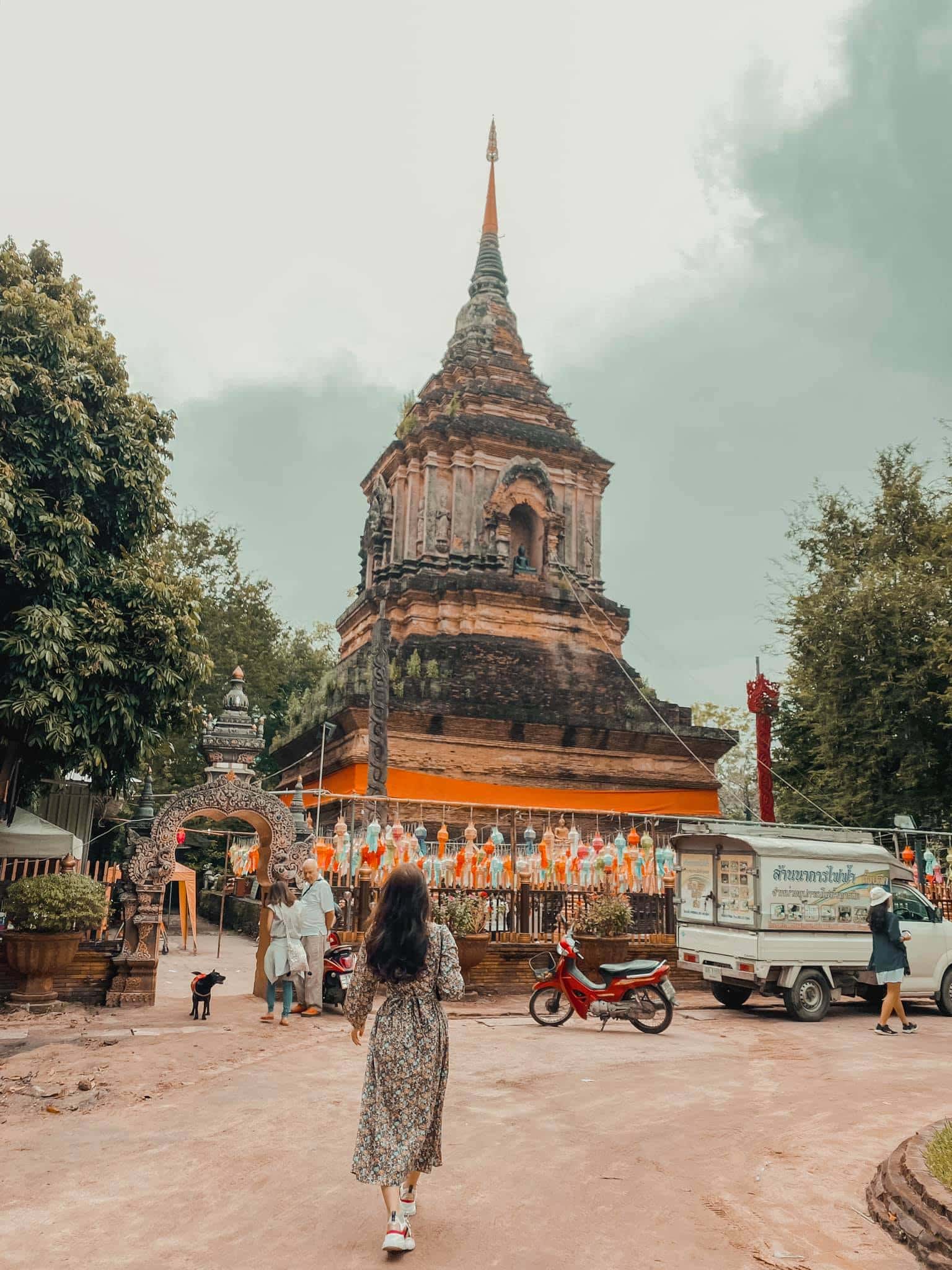 justfly wat lok moli chiang mai thailand