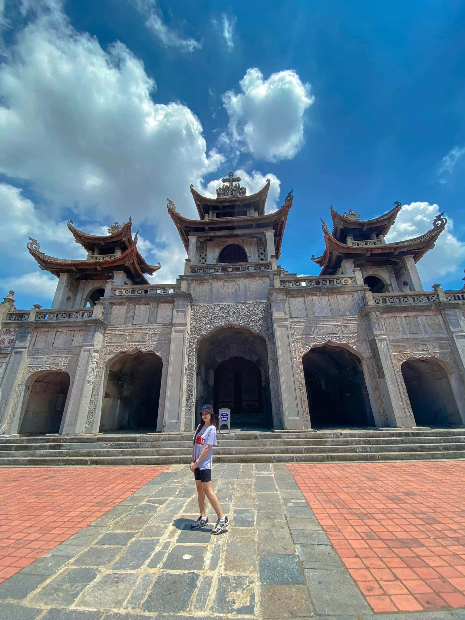 justfly nha tho da phat diem ninh binh