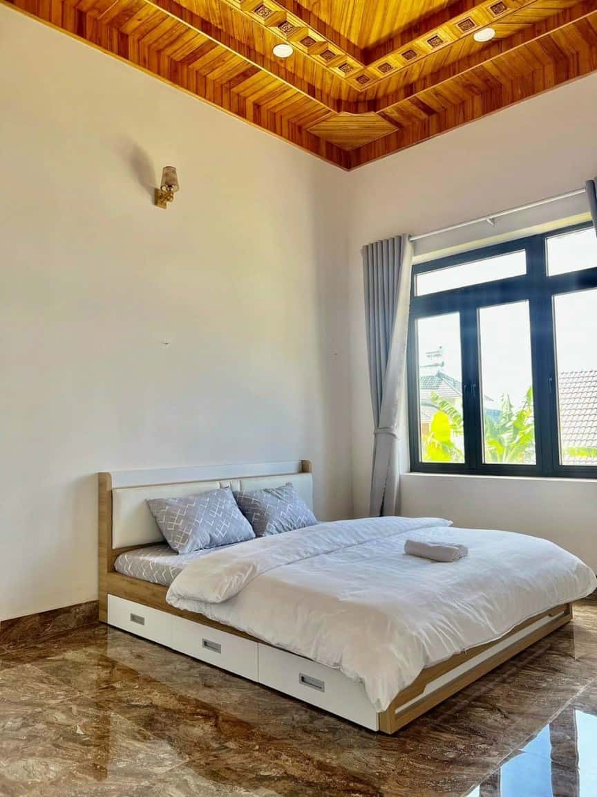 justfly dolphin villa da lat