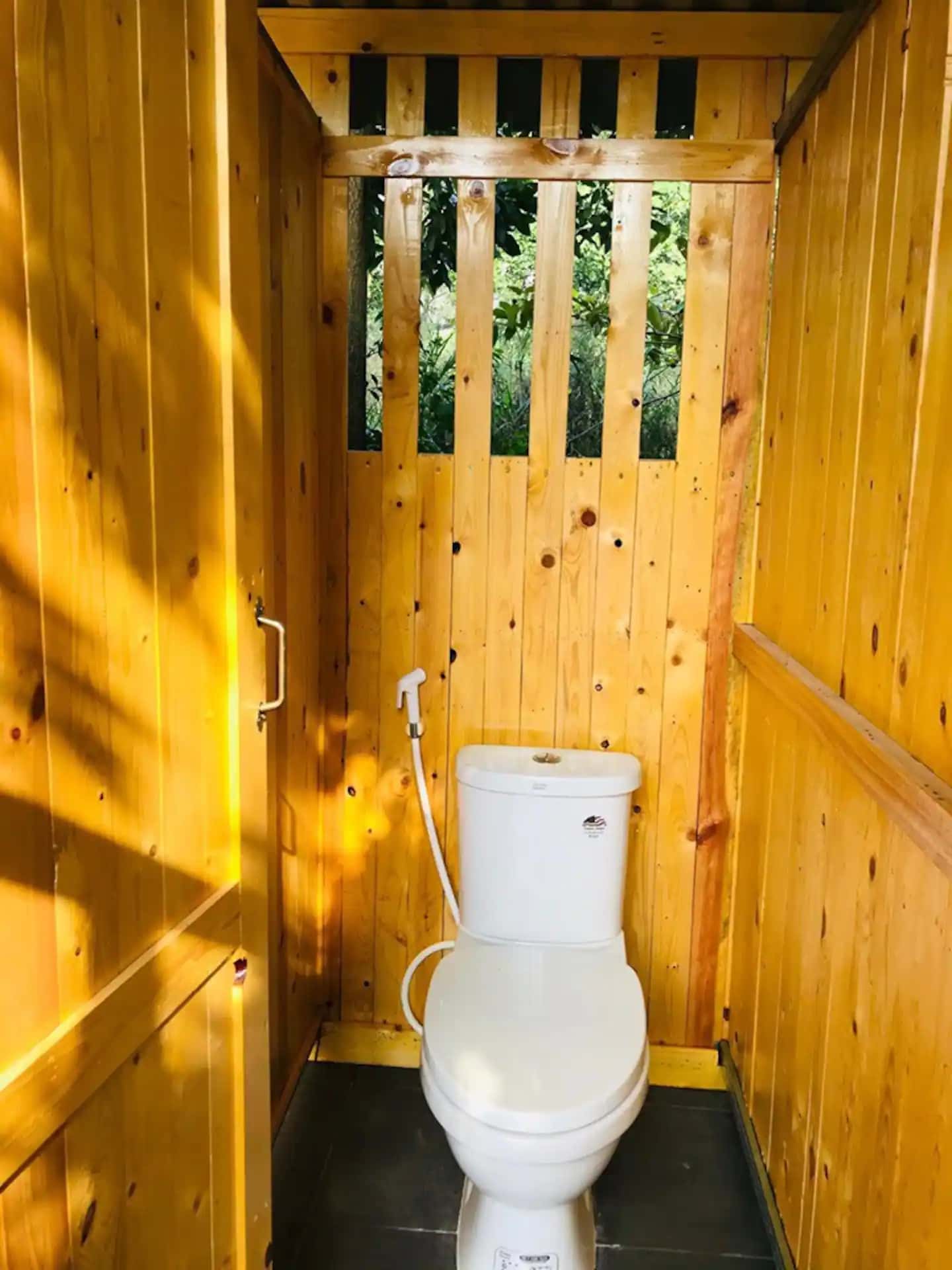 justfly trang an lamia bungalow triangle house couple ninh binh 