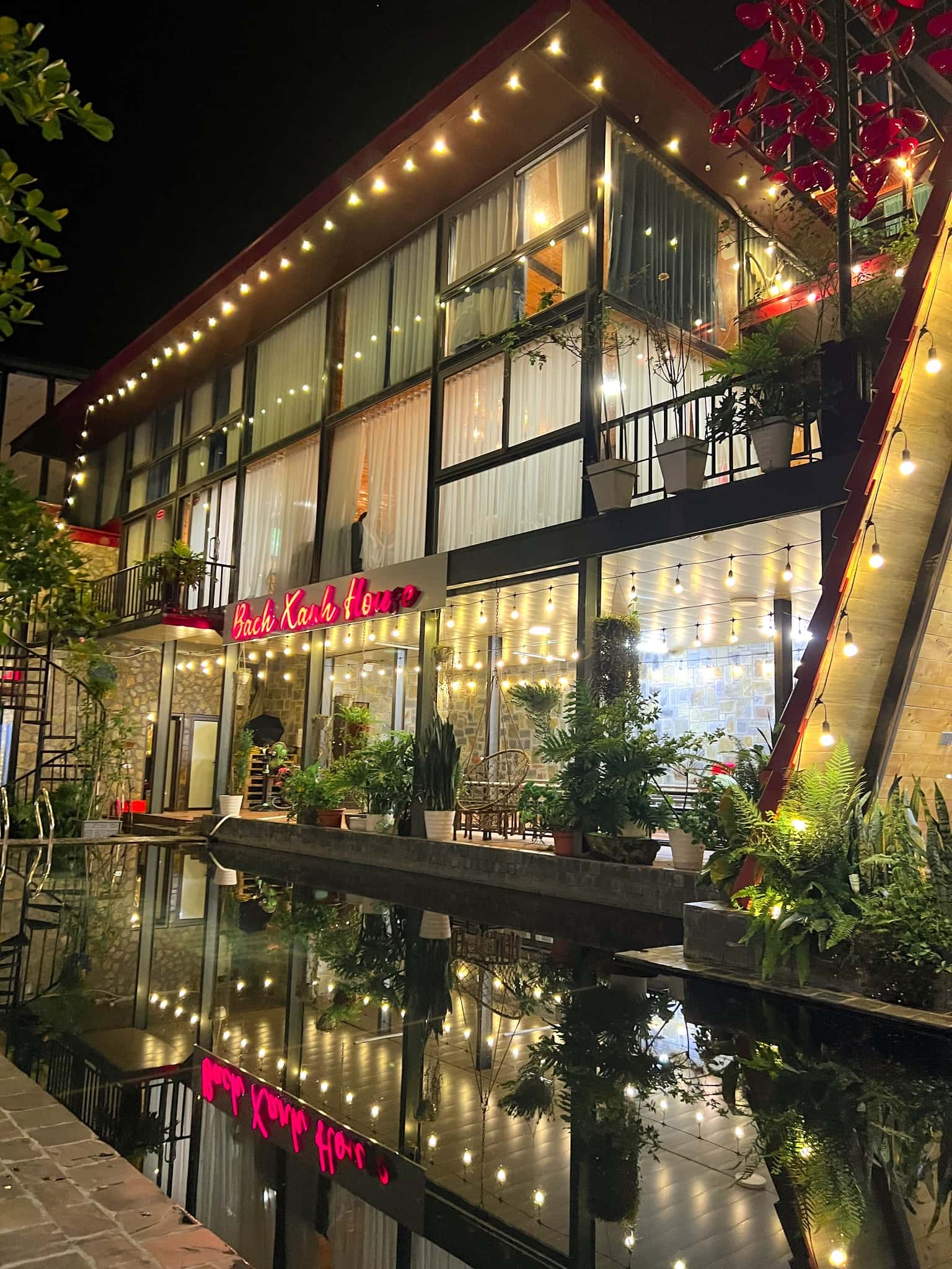 justfly khuon vien chung bach xanh house tam dao 