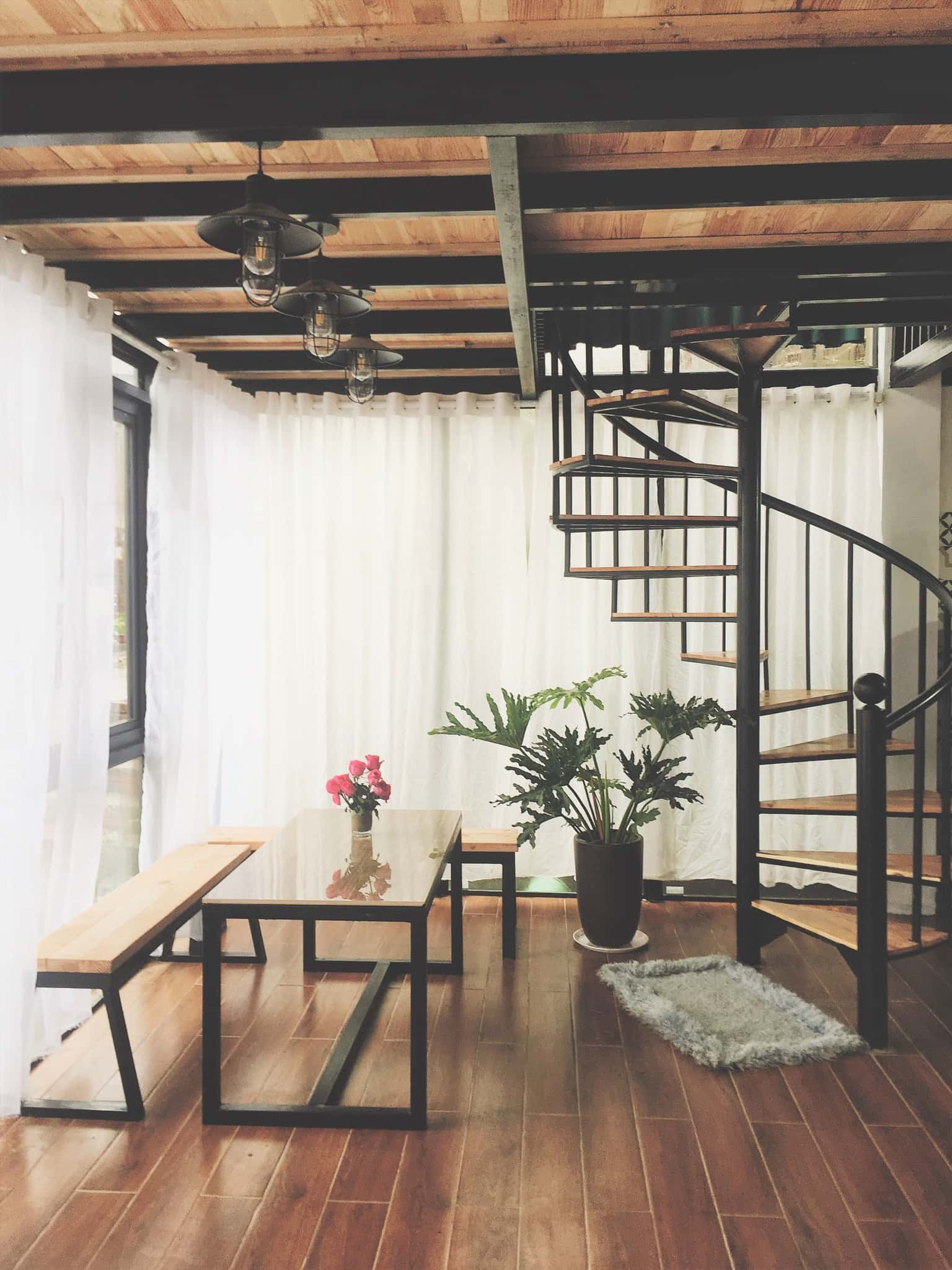 justfly nha gac lung bach xanh house tam dao 