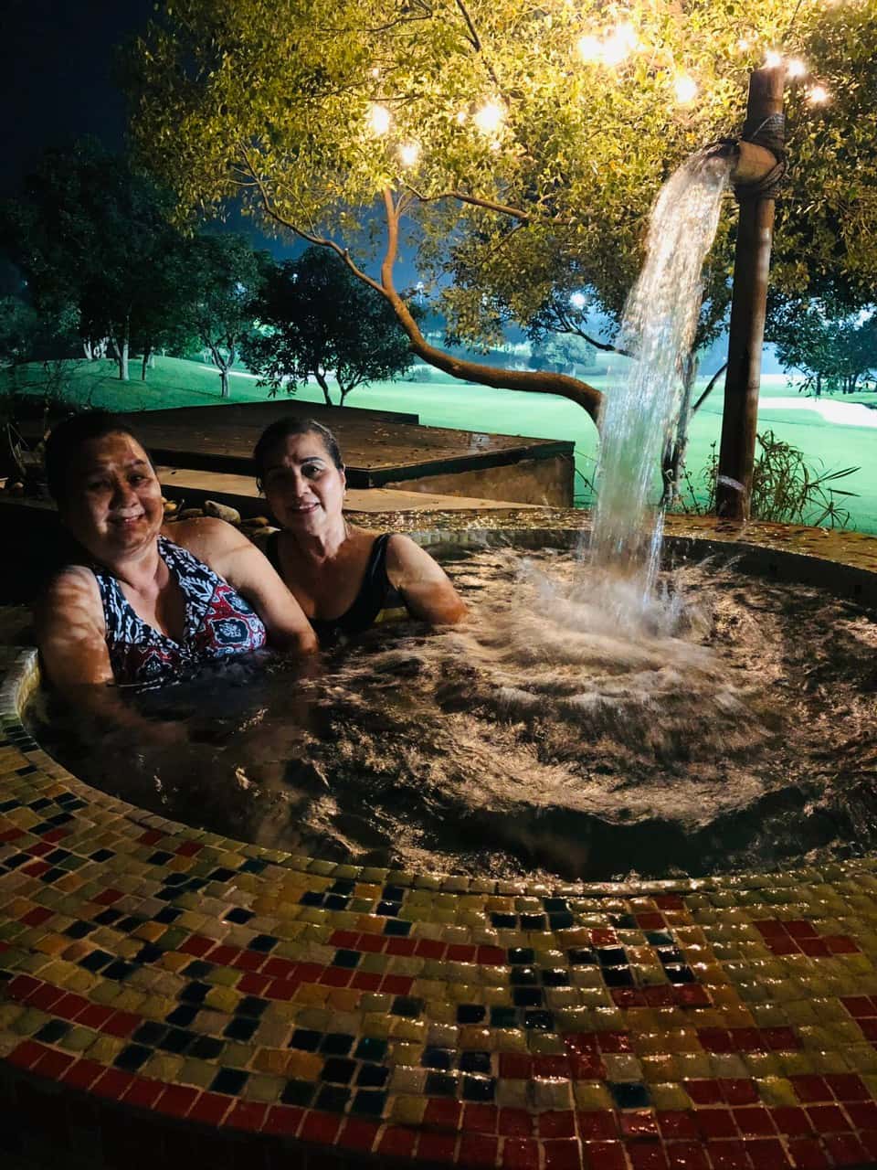 Bể sục 