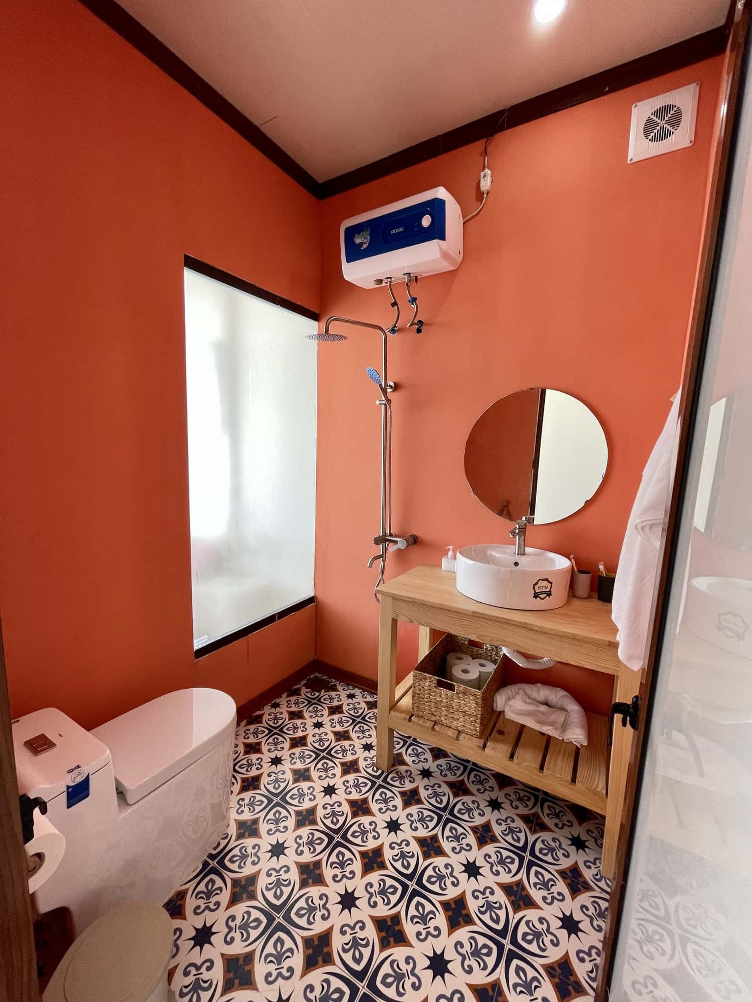 justfly duples balcony room co la homestay tam dao