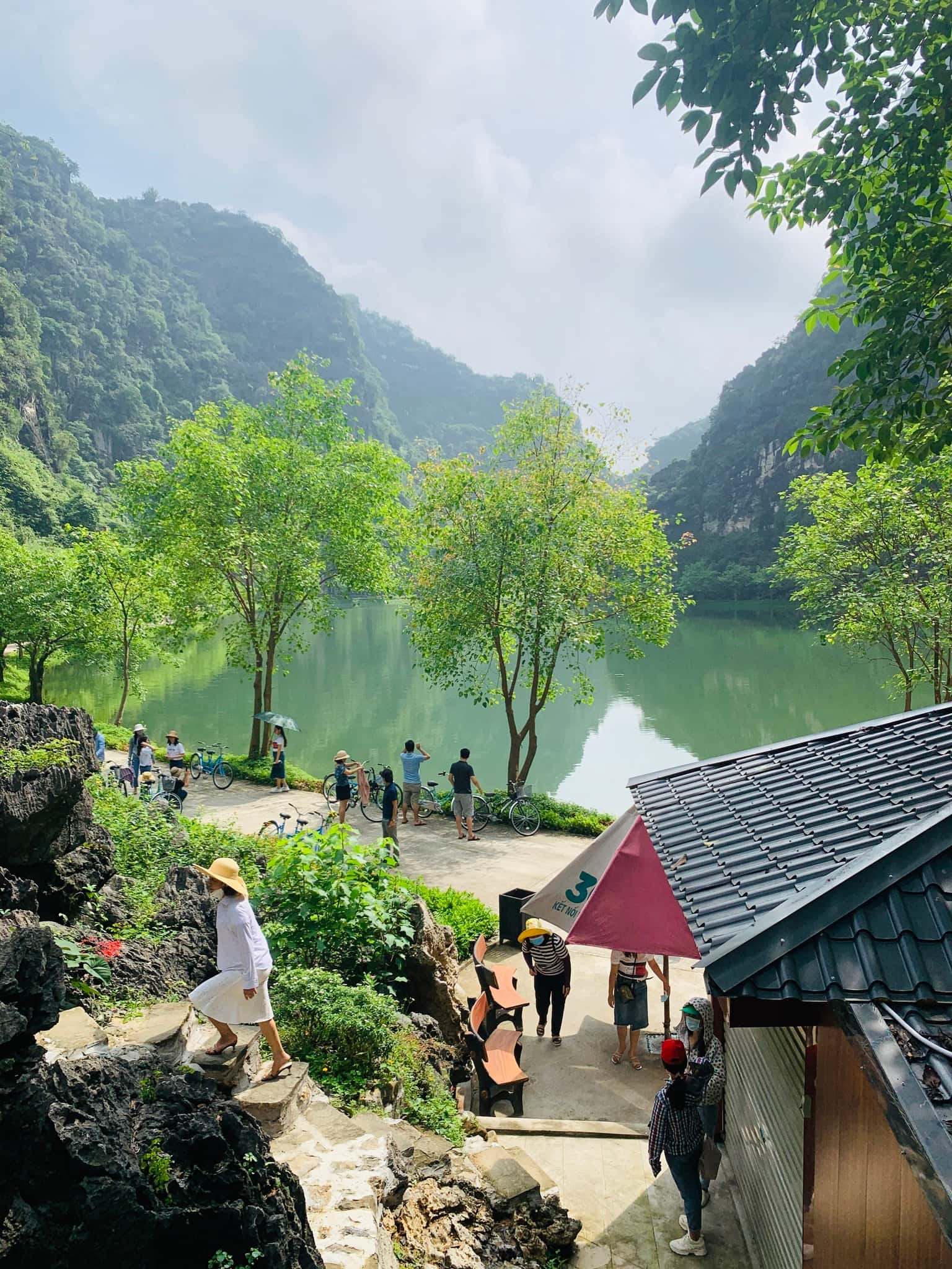 tuyet tinh coc dia diem du lich ninh binh attnib07