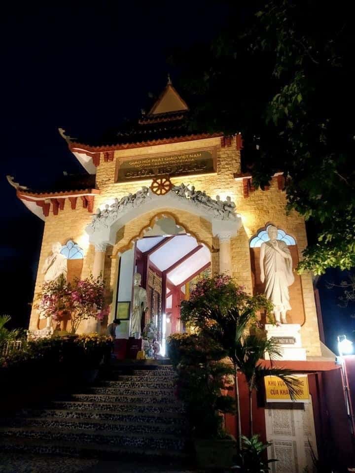 chua ho phap dia diem du lich vung tau attvut21