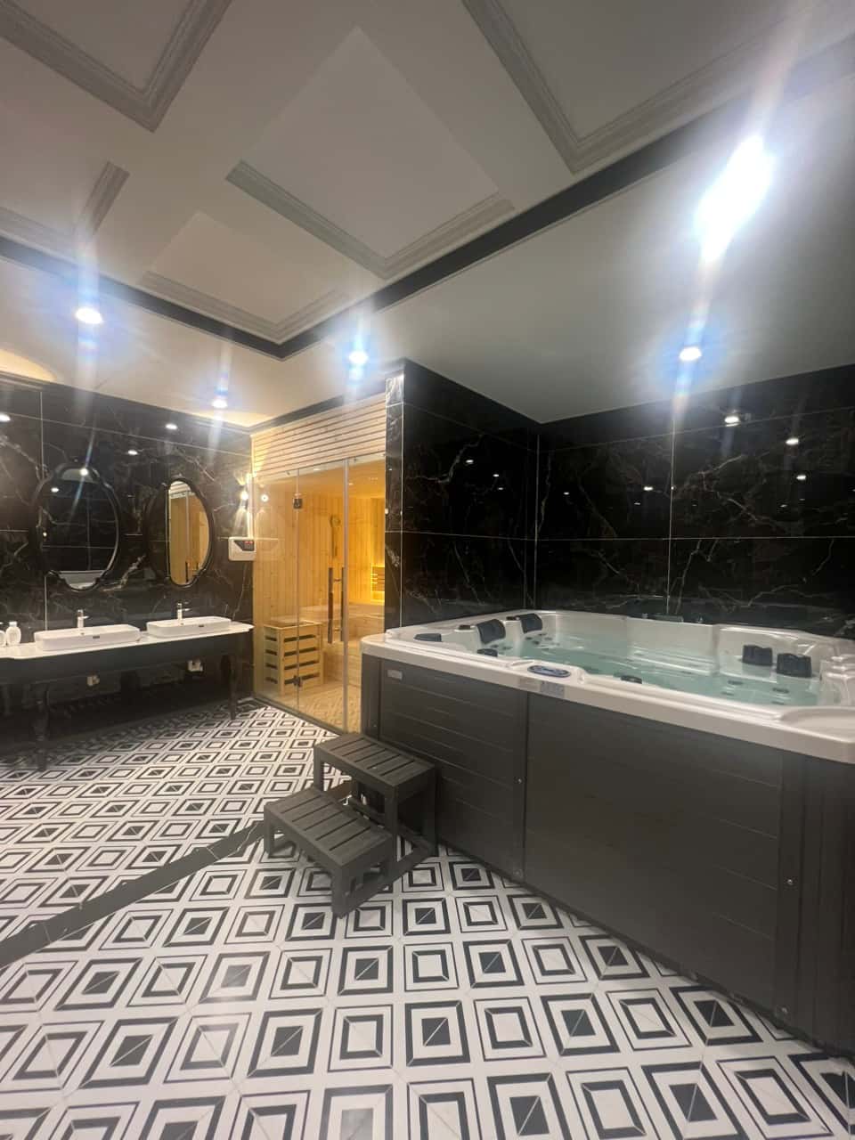Dry steam and massage service