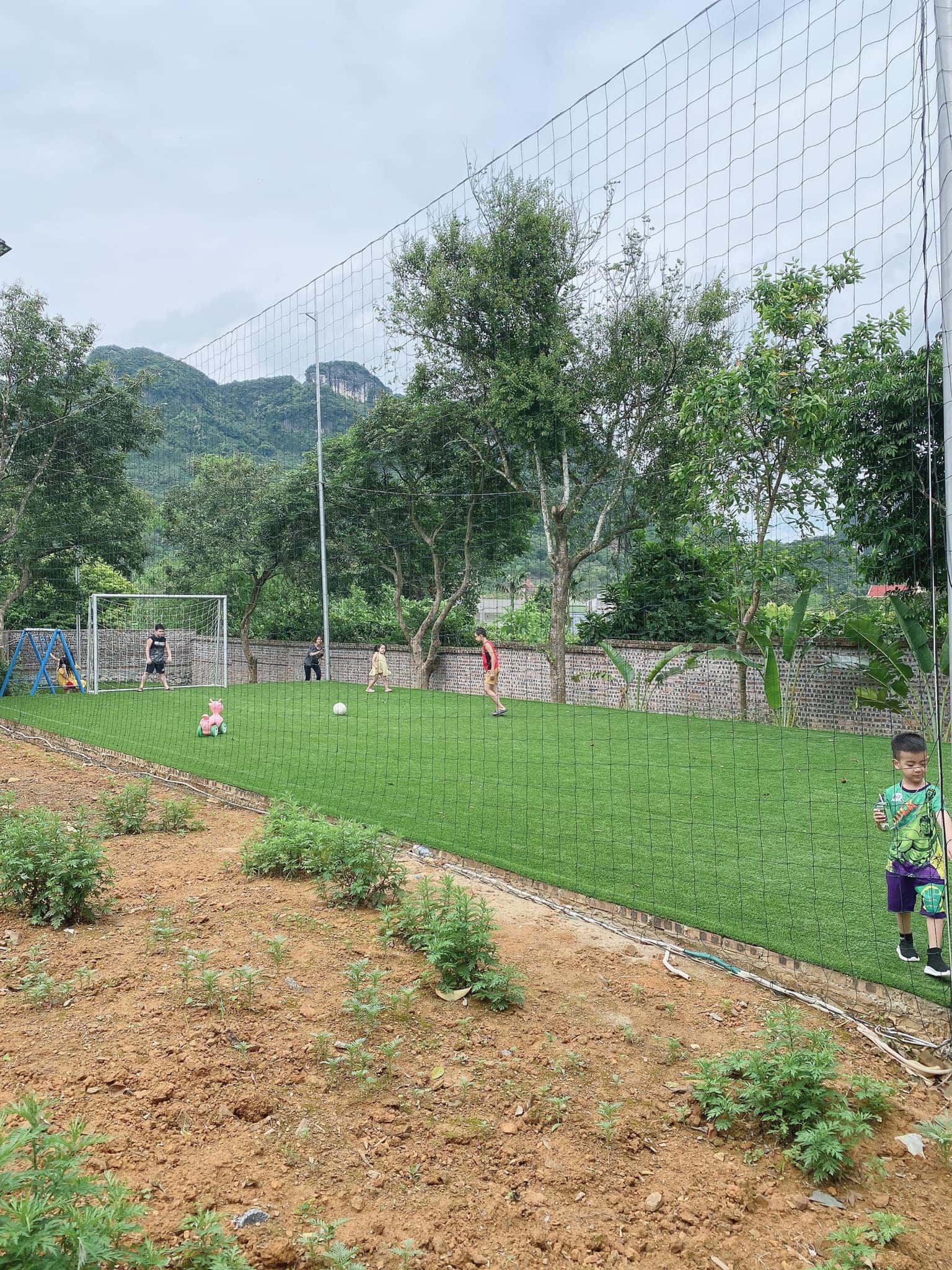 justfly moc tien bungalow hoa binh