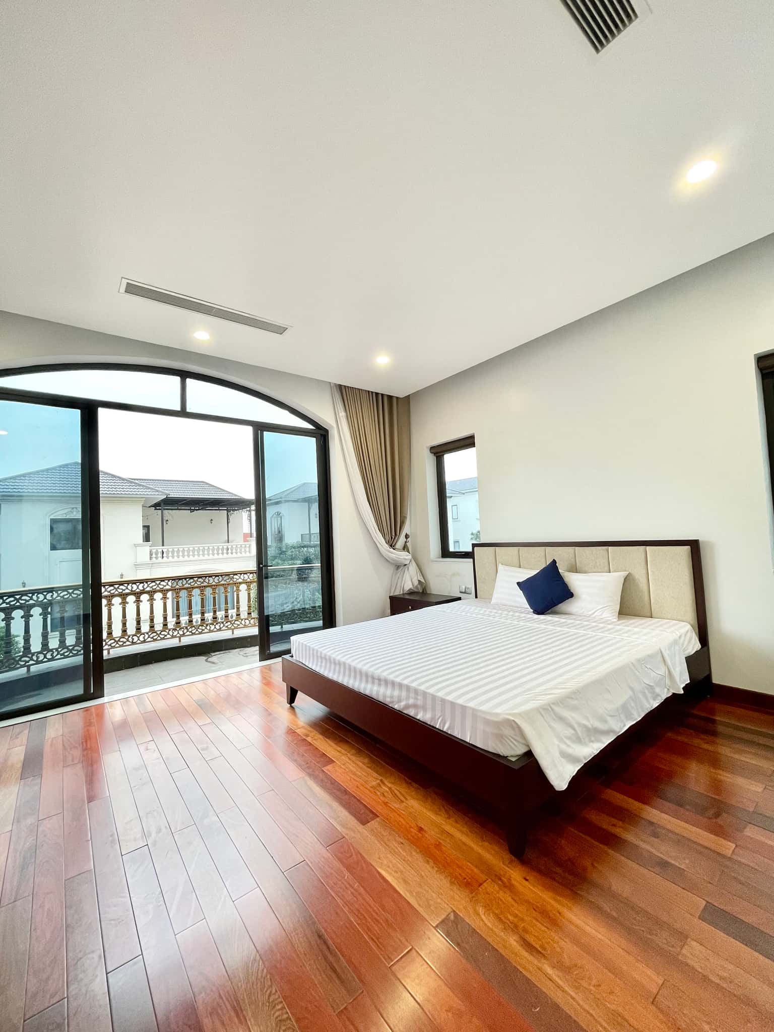 TT02.02别墅 – Beverly Hills下龙，Bãi Cháy — 照片 4