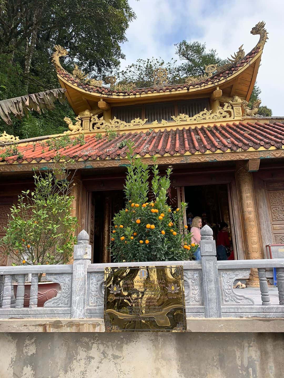 den ba chua thuong ngan tam dao vinh phuc 