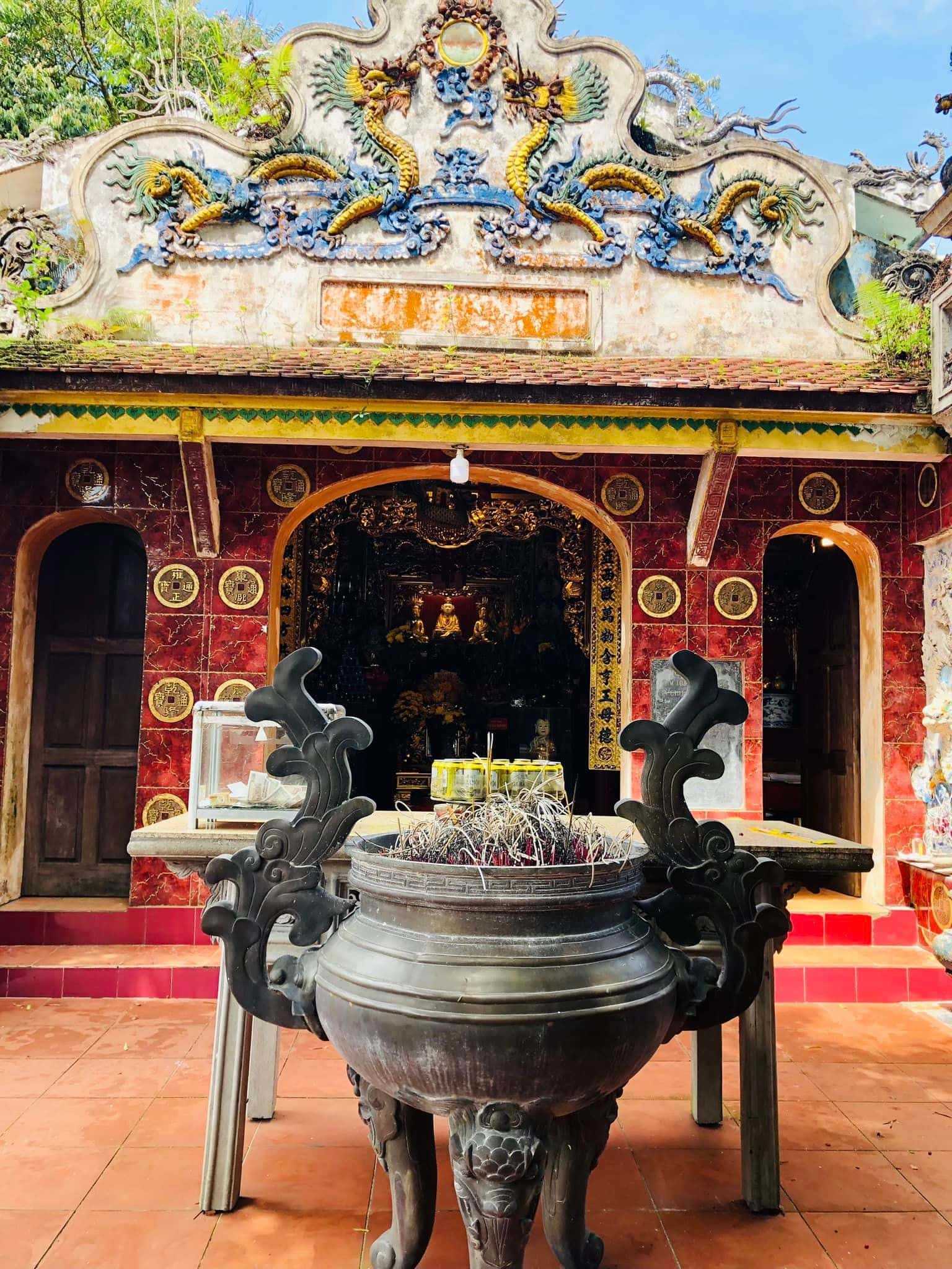 den ba chua thuong ngan tam dao vinh phuc 
