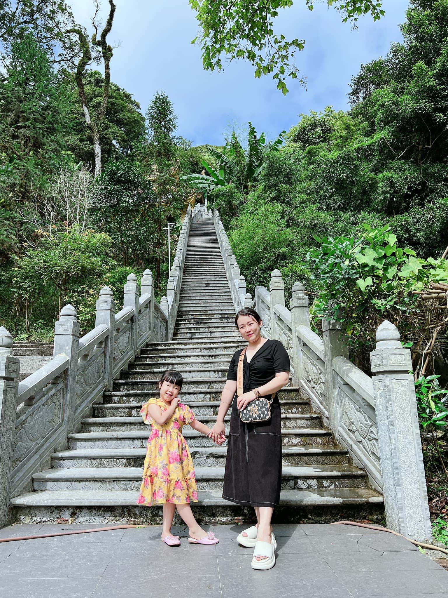 den ba chua thuong ngan tam dao vinh phuc 