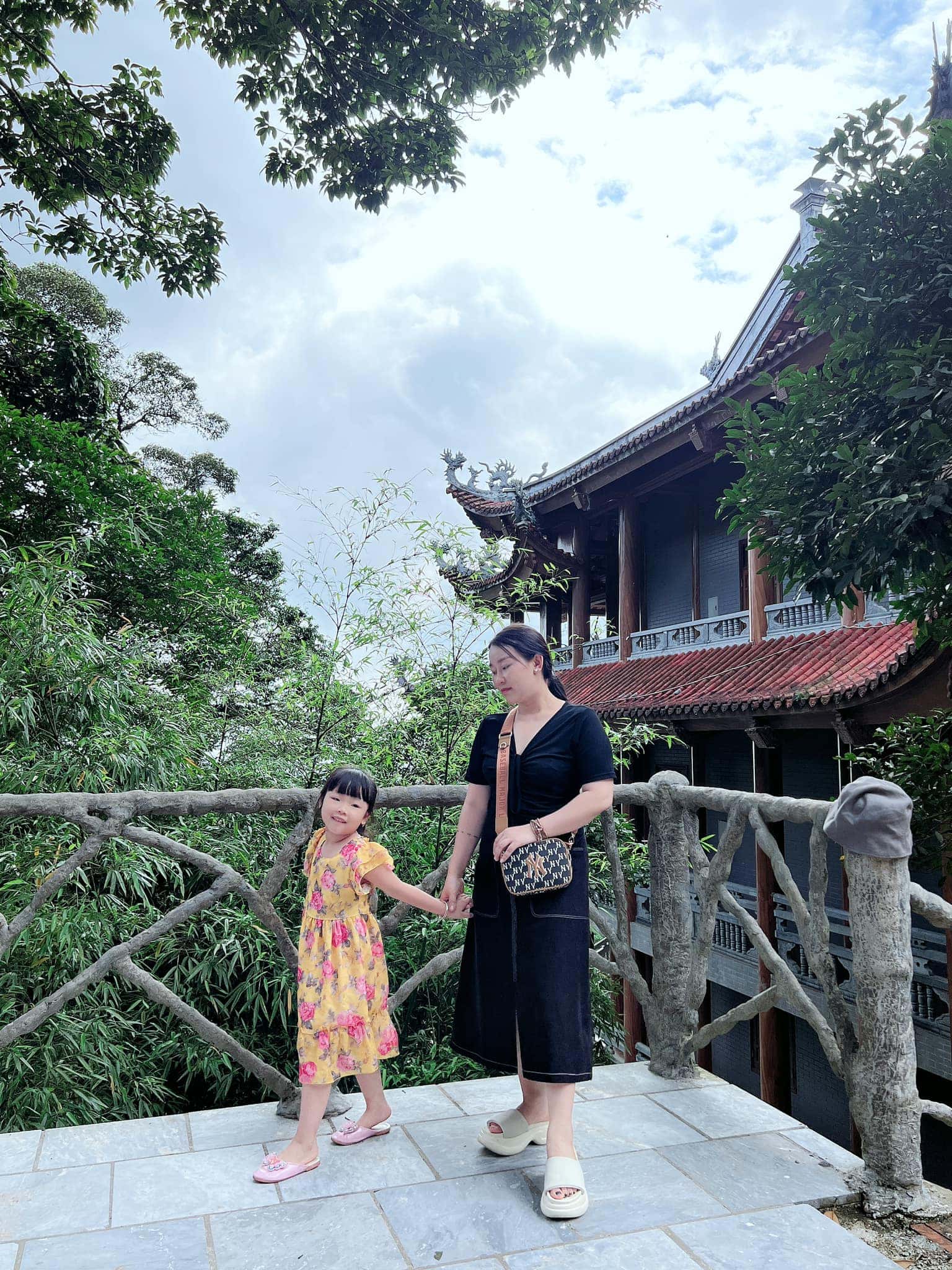 den ba chua thuong ngan tam dao vinh phuc 