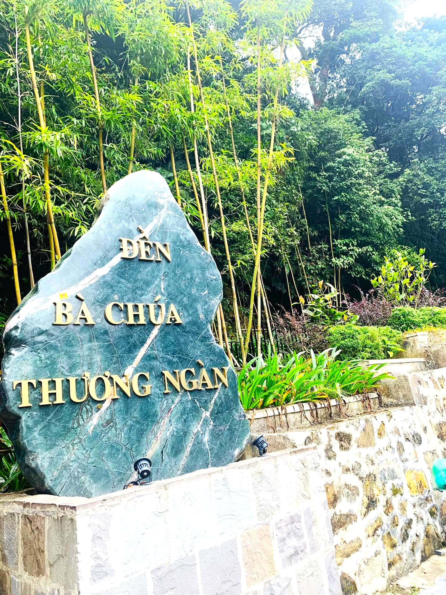 den ba chua thuong ngan tam dao vinh phuc