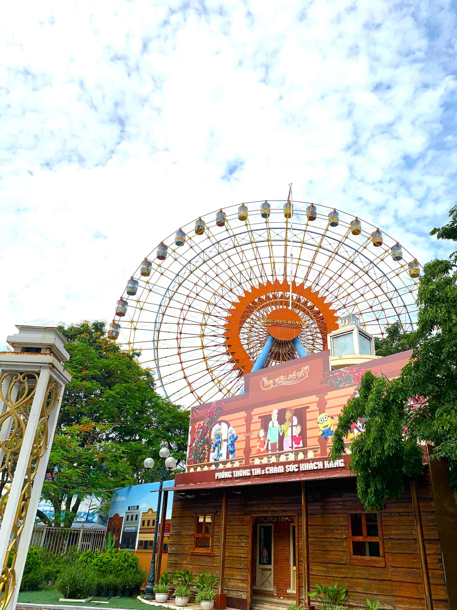 justfly cong vien nuoc ho tay hanoi