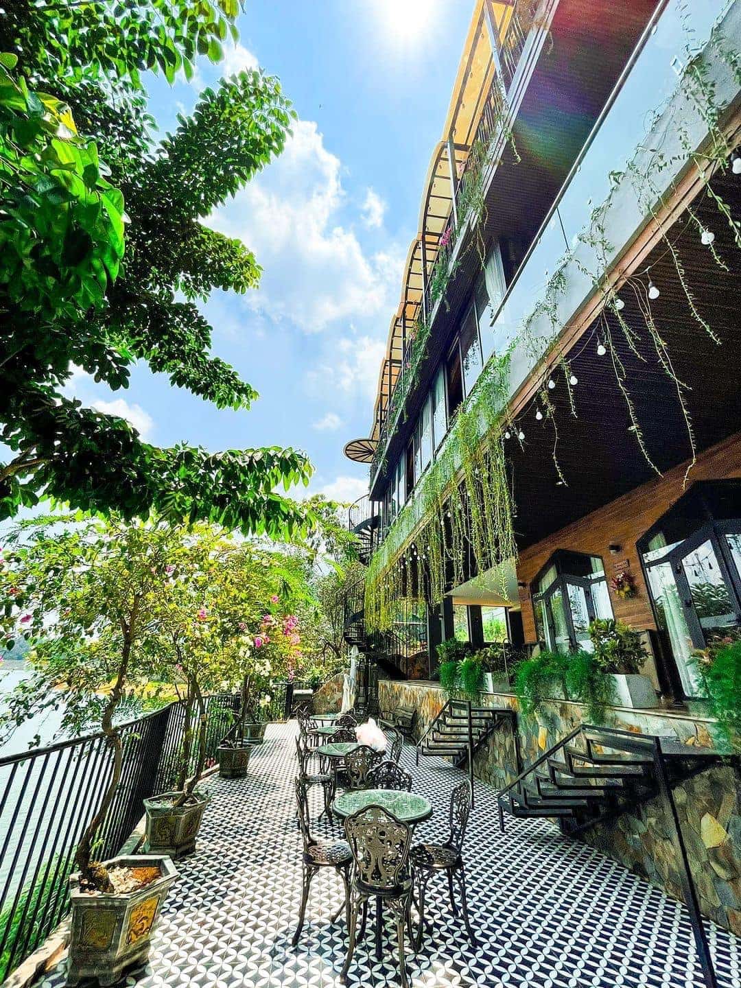 Lakeside 102 (O'chen Lakeside) tại hồ Đồng Đò, Sóc Sơn — ảnh 9