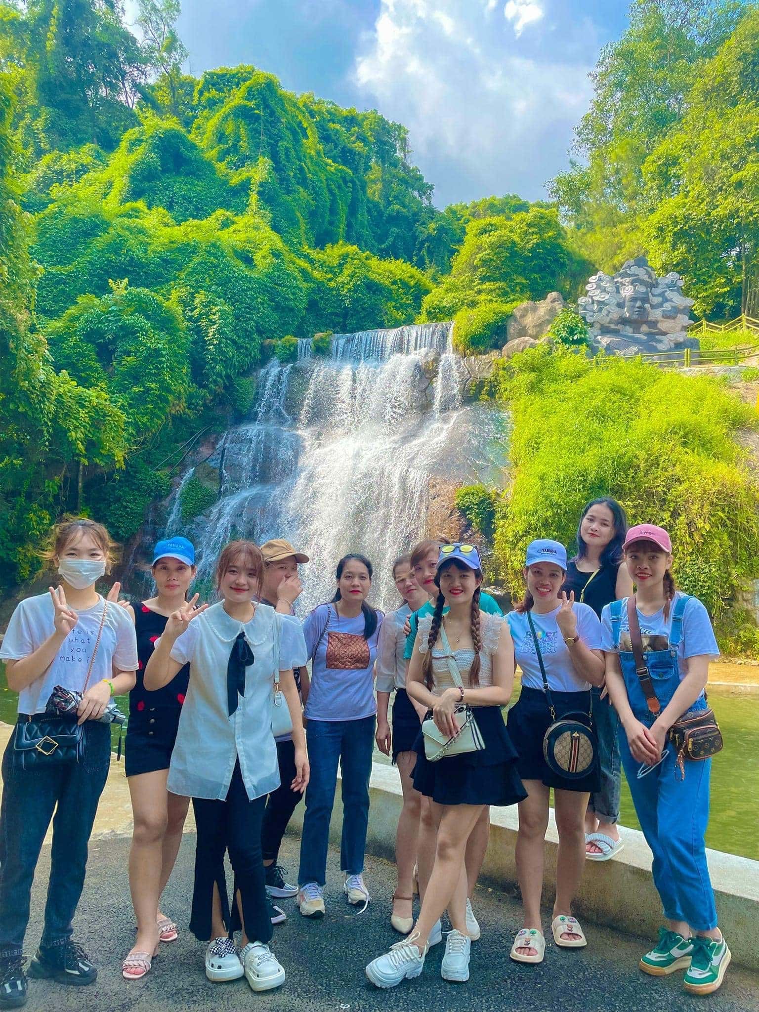 justfly khu du lich ao vua ba vi hanoi
