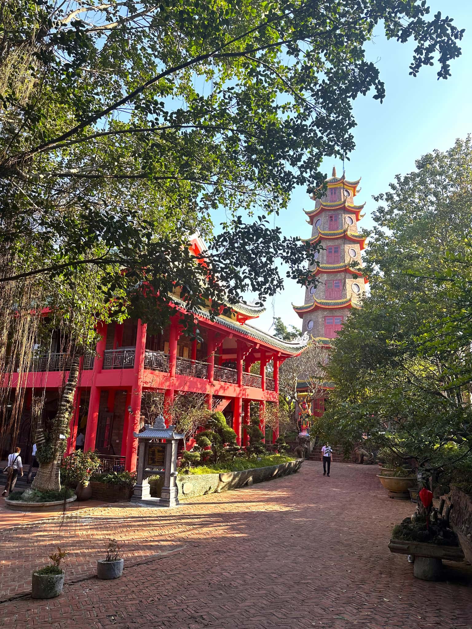 justfly khu du lich sinh thai long viet ba vi hanoi