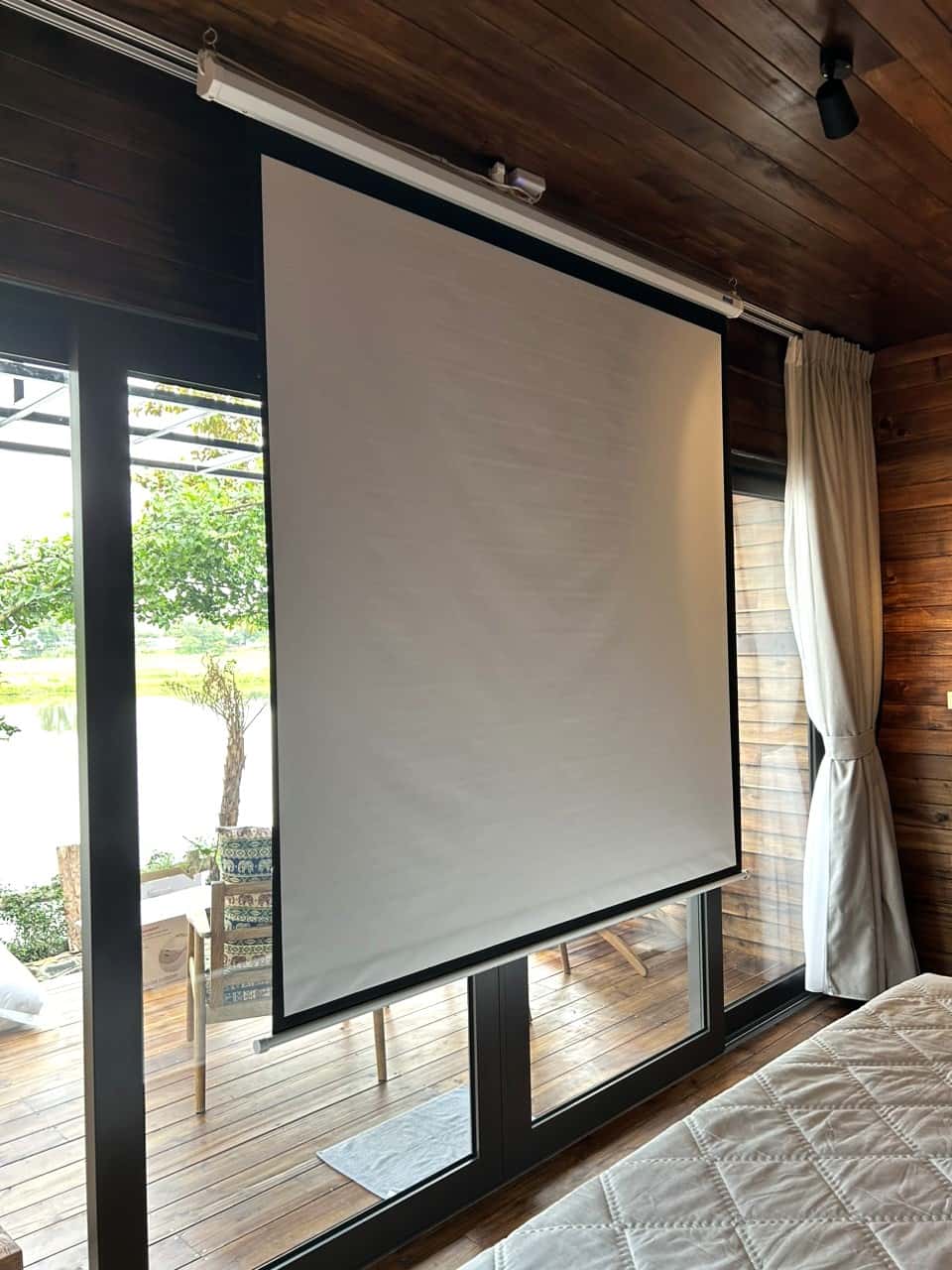 Máy chiếu 100 inch