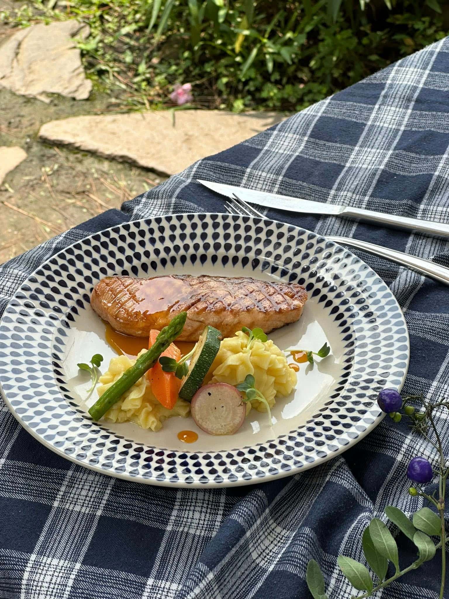 Quán Bên Rừng - U Lesa Retreat — ảnh 4