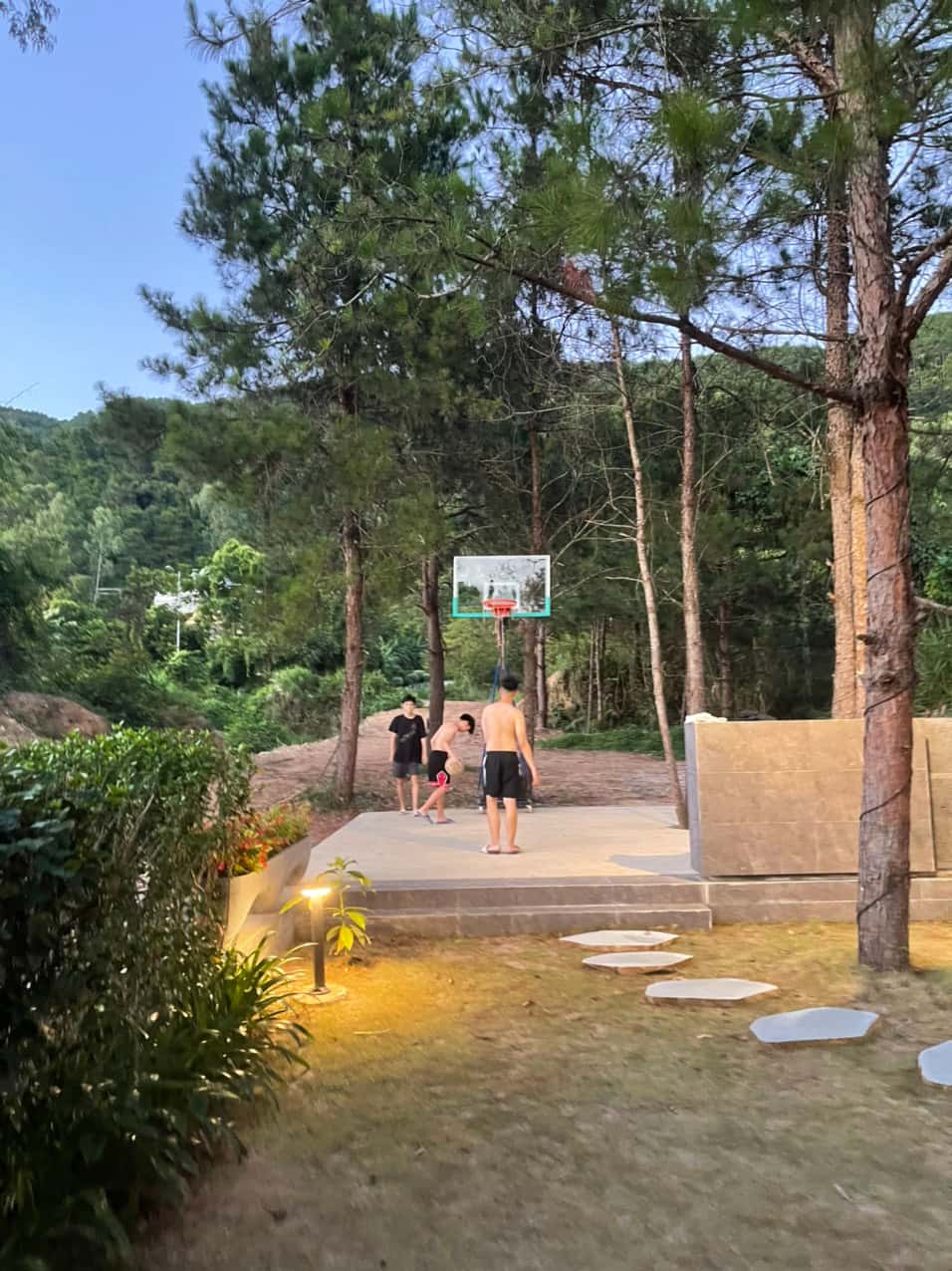 hoat dong tai oasis spring villa tam dao