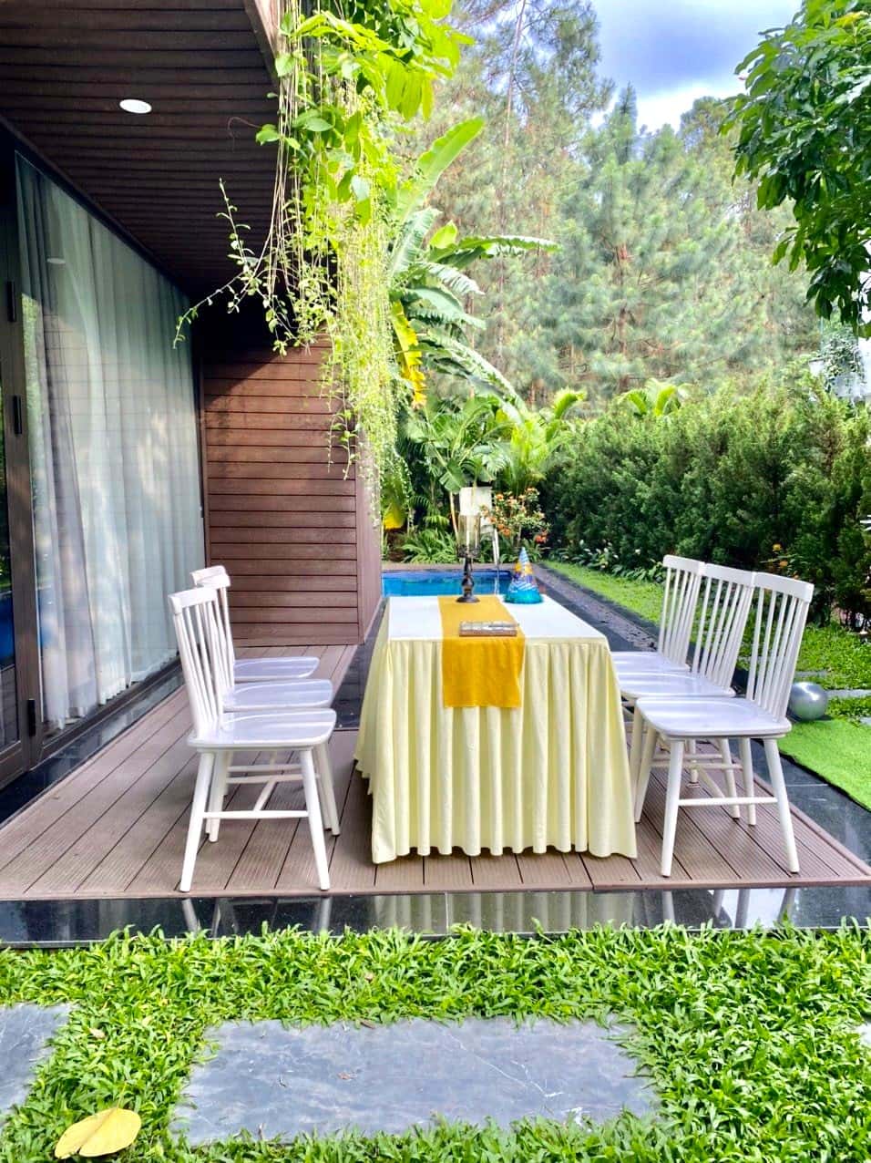 Outdoor dining table