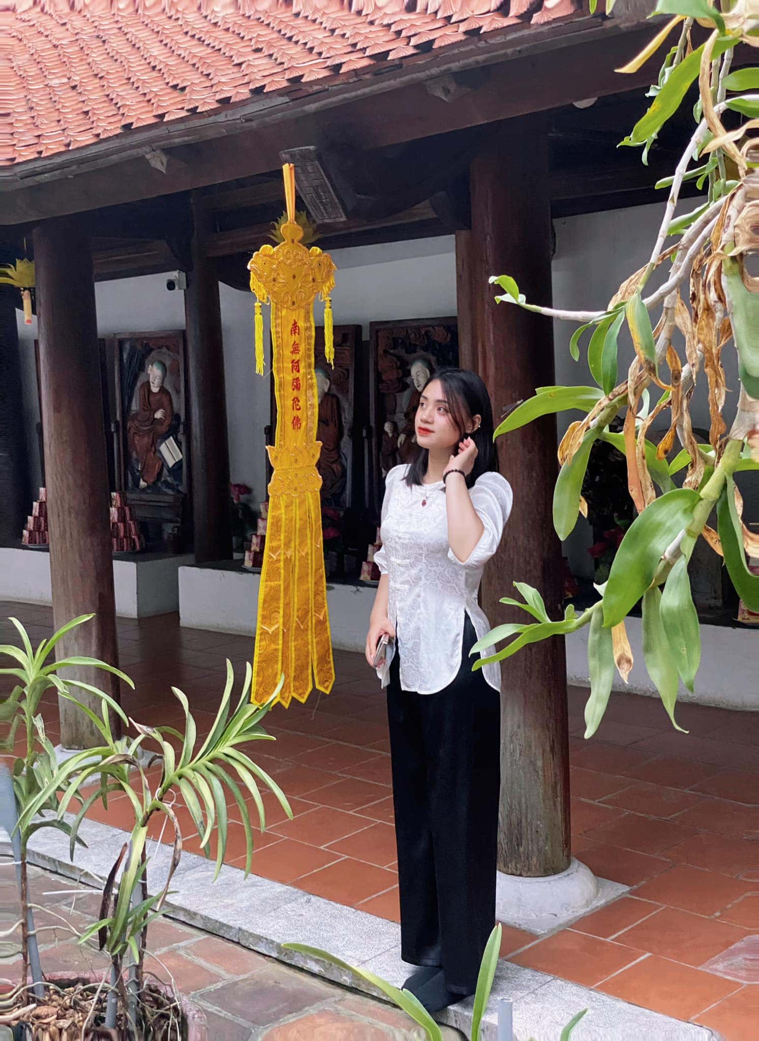 justfly chua tram gian hanoi