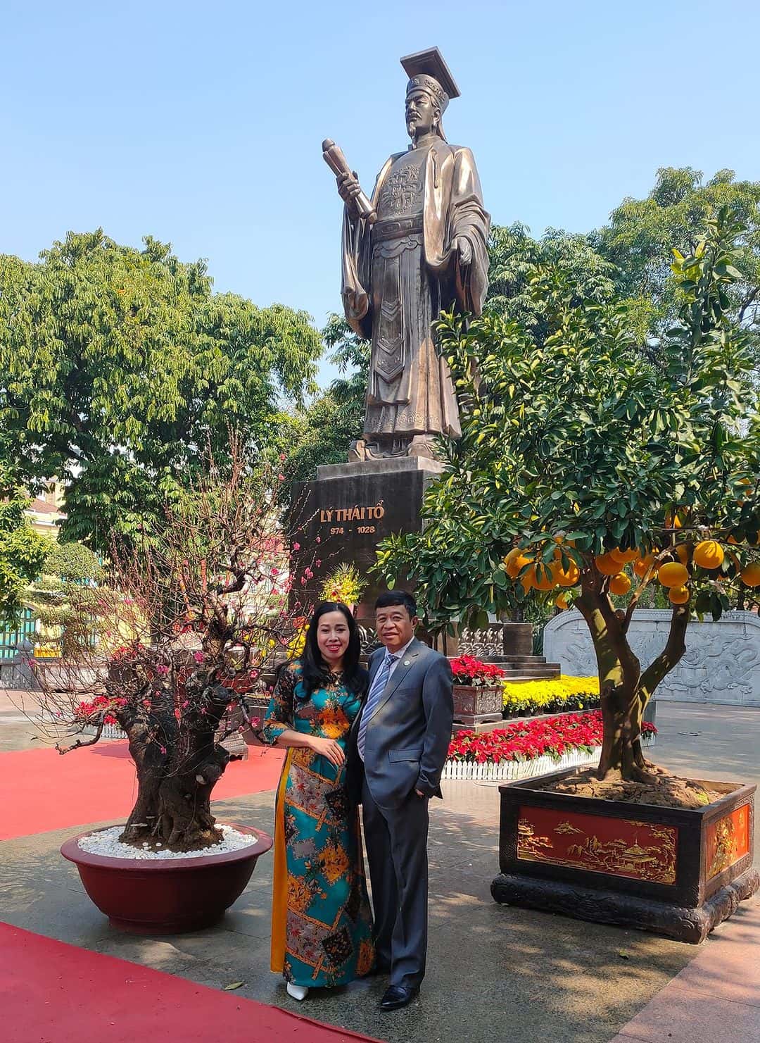 justfly vuon hoa ly thai to hanoi