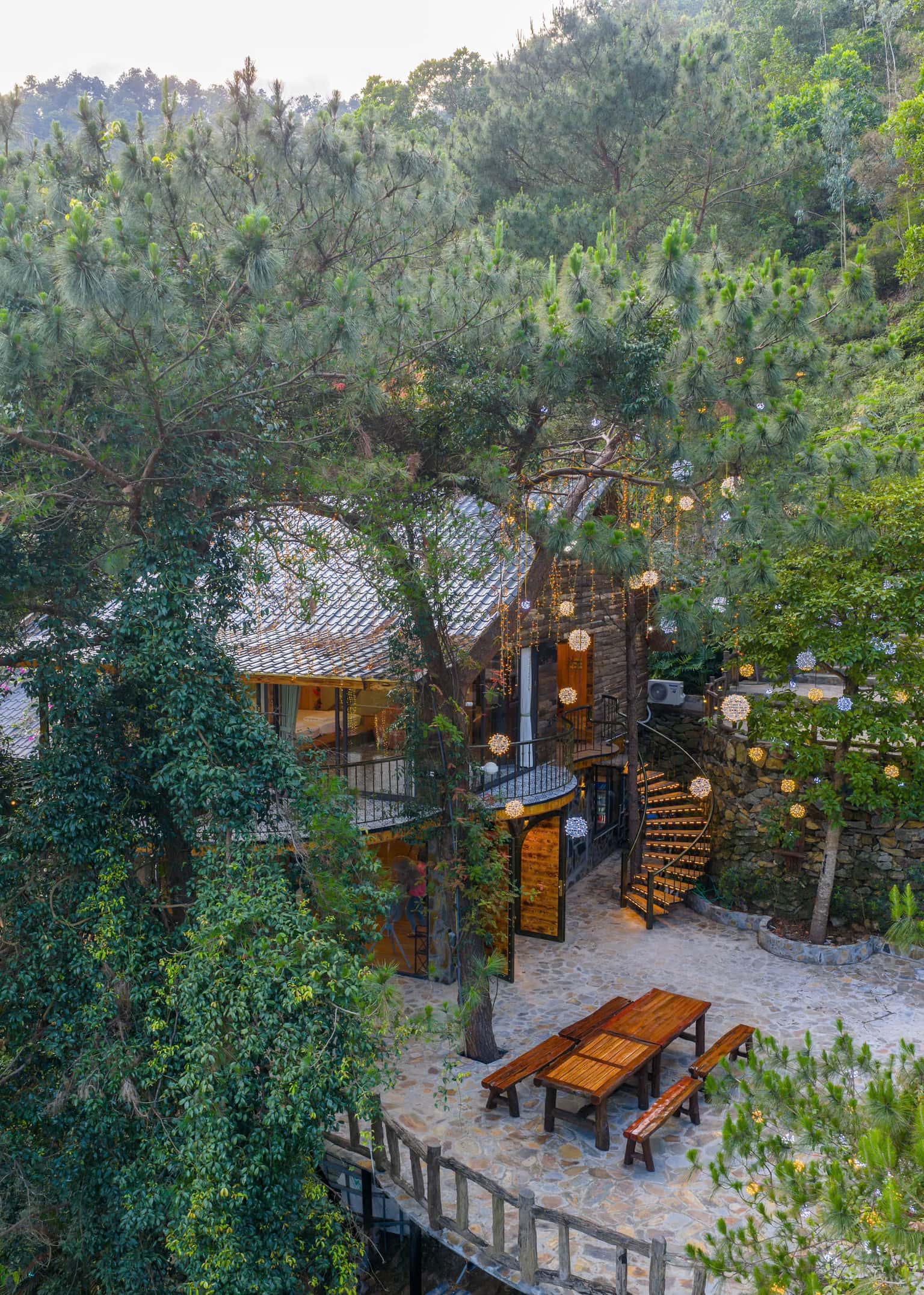 Windy Hill (Moon Retreat) tại hồ Đồng Đò, Sóc Sơn — ảnh 1