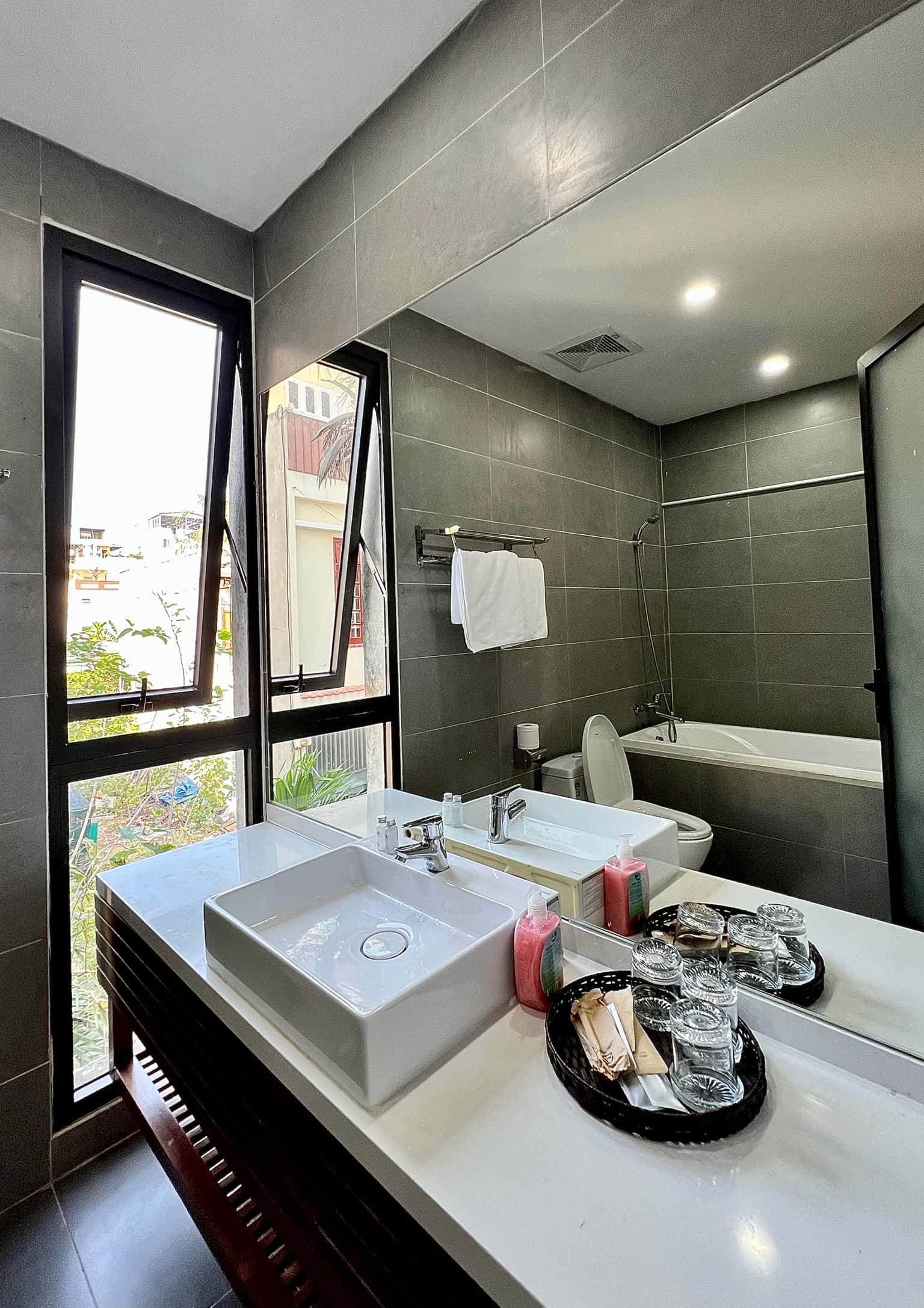 justfly malem 4 villa 109 a ba huyen thanh quan da nang