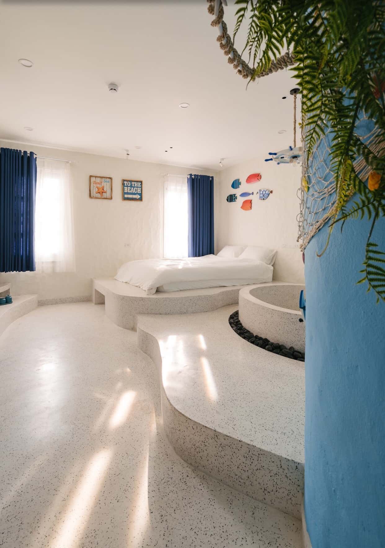 Santorini, Hoàn Kiếm — ảnh 6