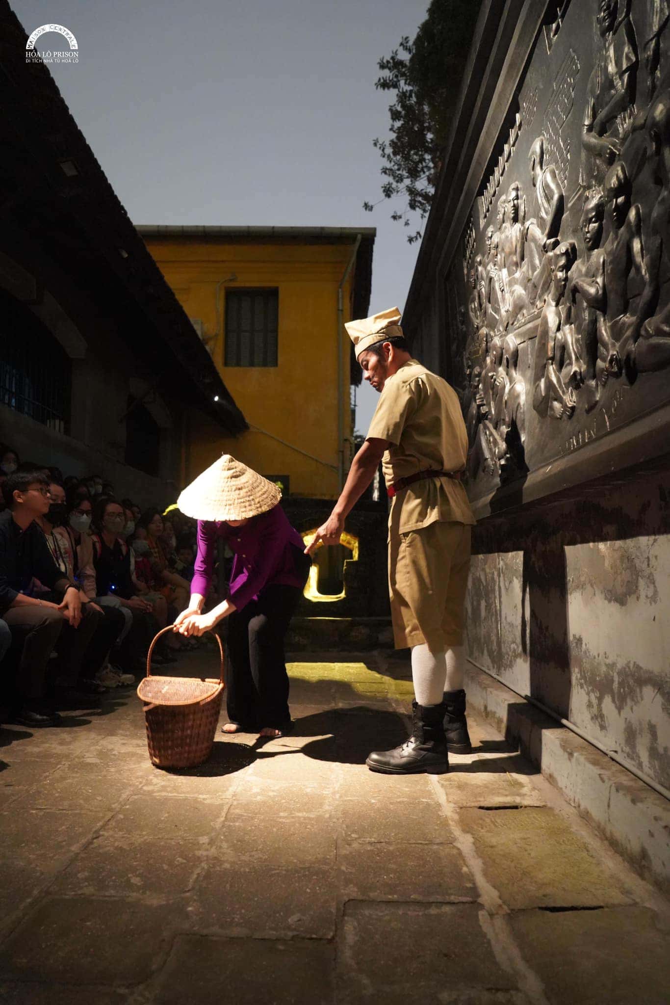 nha tu hoa lo ha noi 