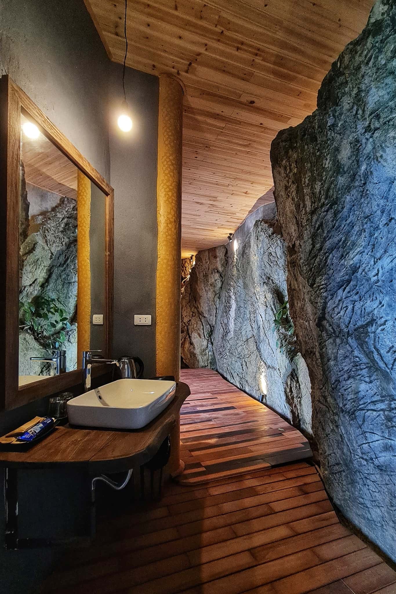 Nhà Rồng (Xoan Retreat) tại Đà Bắc, Hòa Bình — ảnh 6