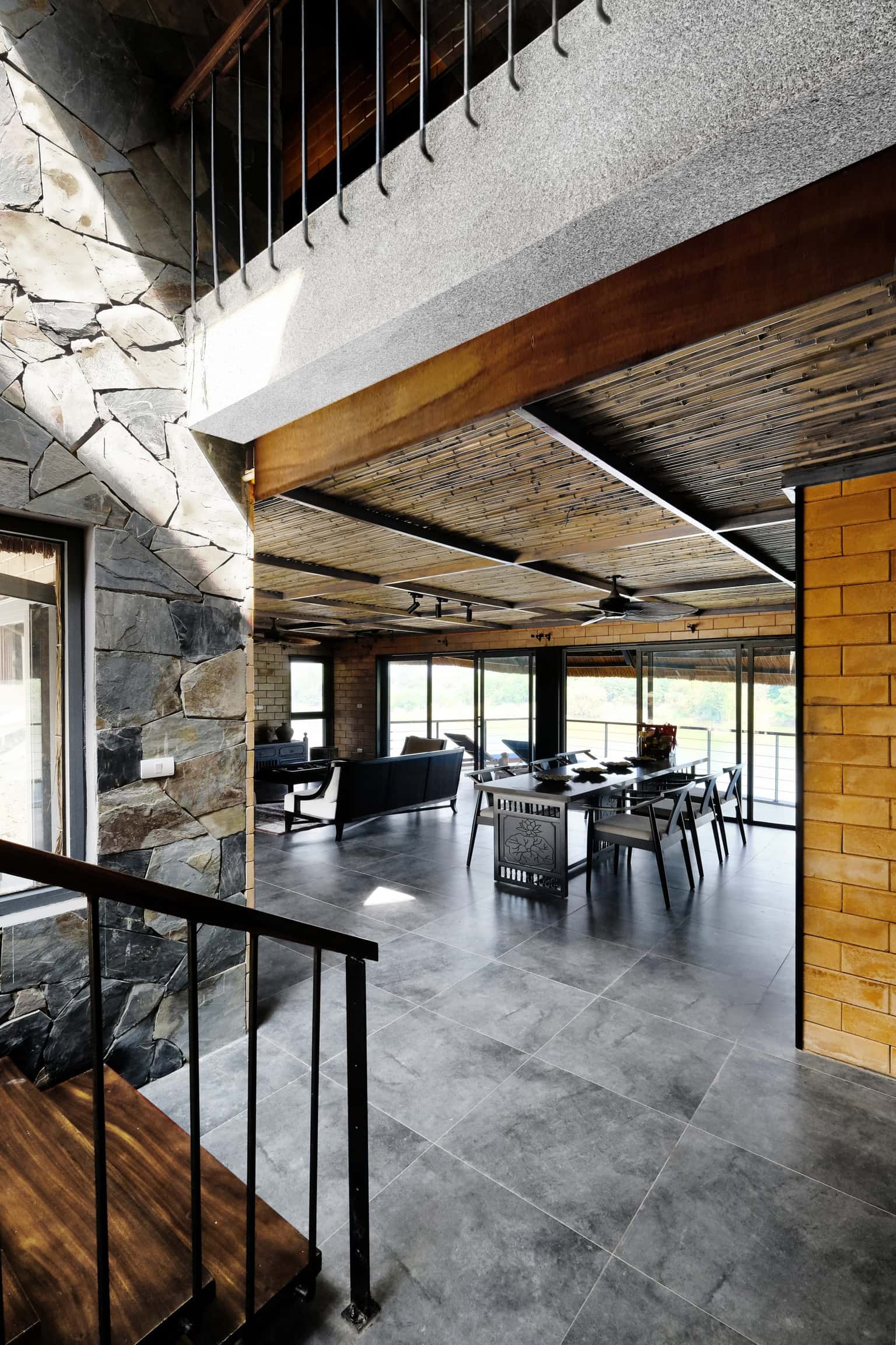 Nhà bậc thang Step House (Tomodachi Retreat - Làng Mít) tại Sơn Tây — ảnh 3