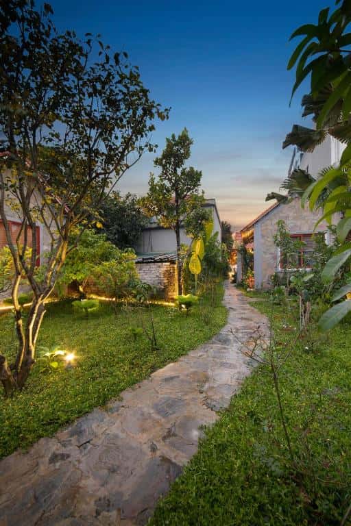 justfly tam coc holiday hotel & villa ninh binh