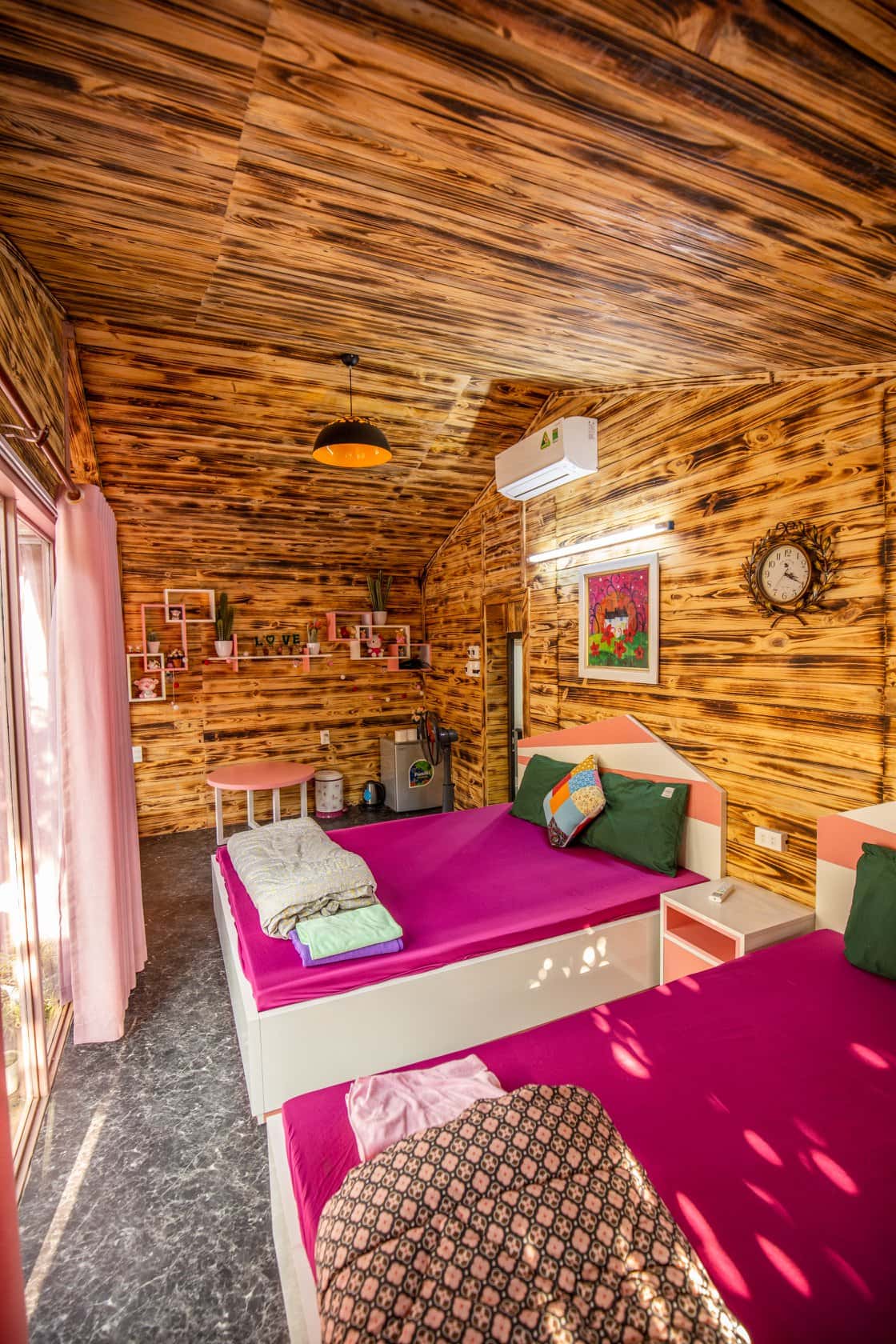 justfly can pink home lon tam dao