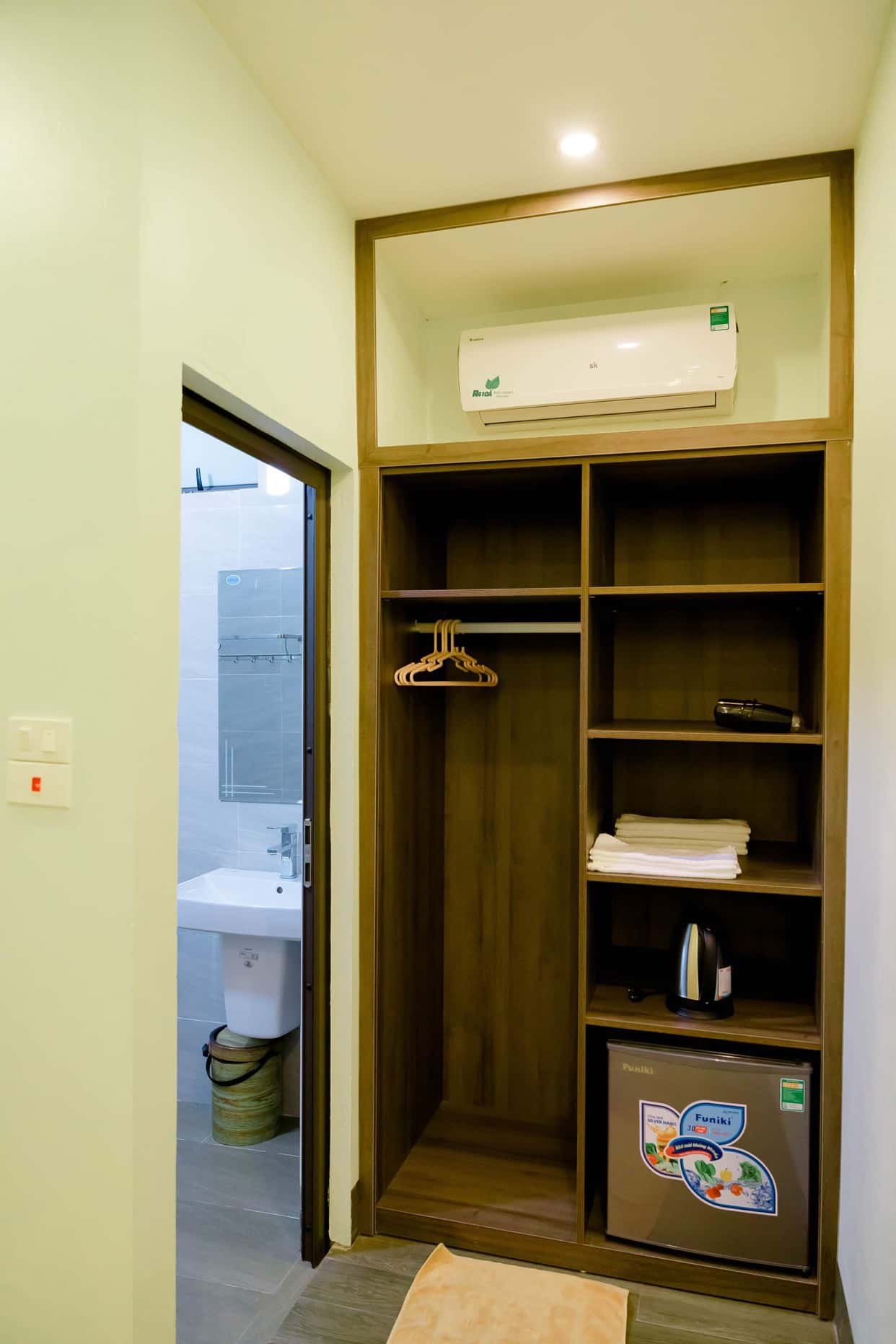 justfly cosy house 2 soc son