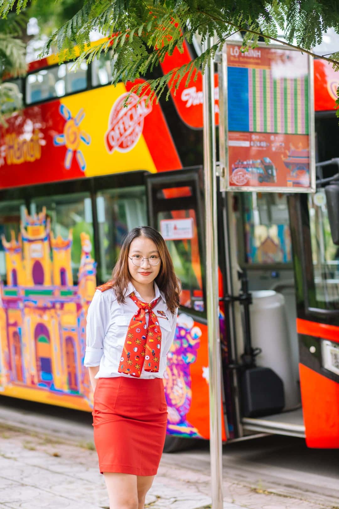 hop on hop off bus tour hanoi