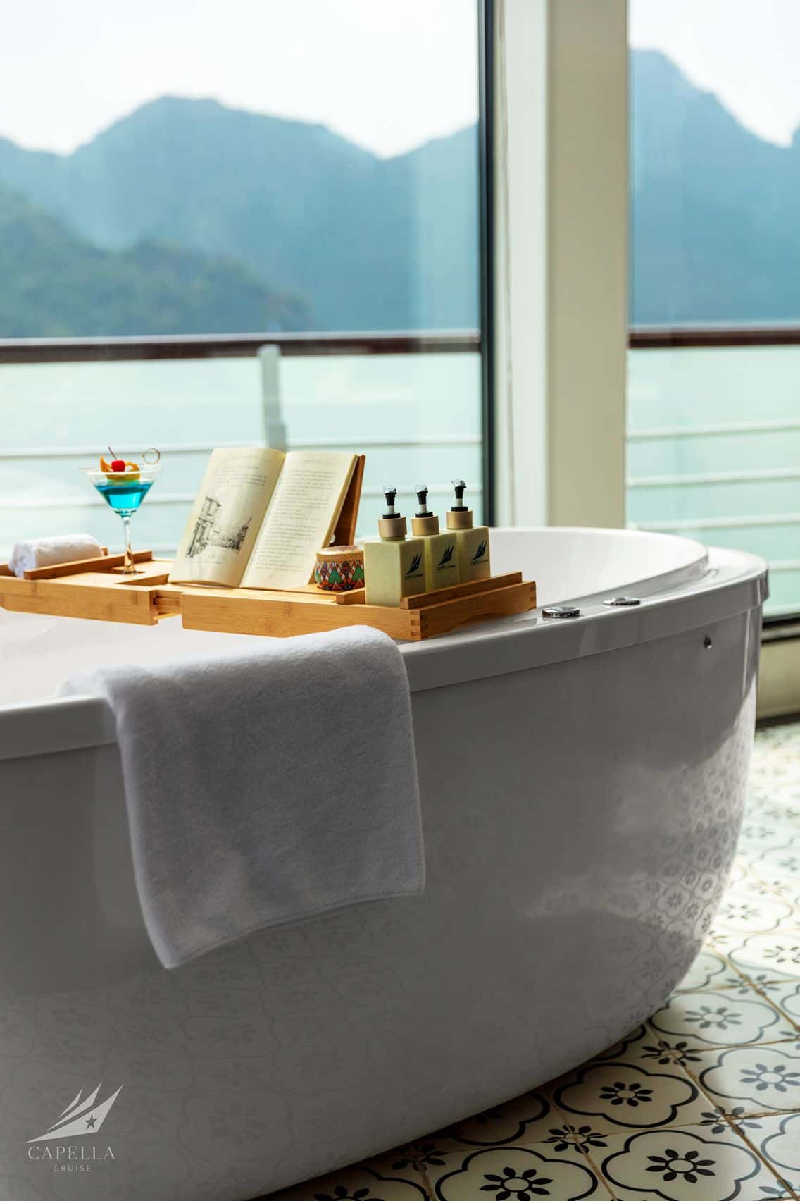 capella cruise ha long