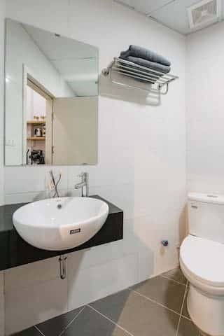 402 luustay hoan kiem ha noi