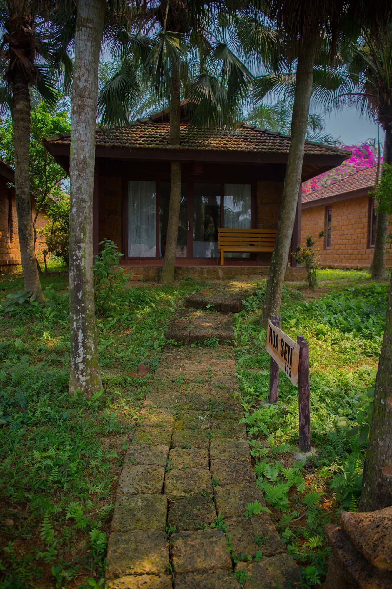 justfly xom nho thao vien resort 