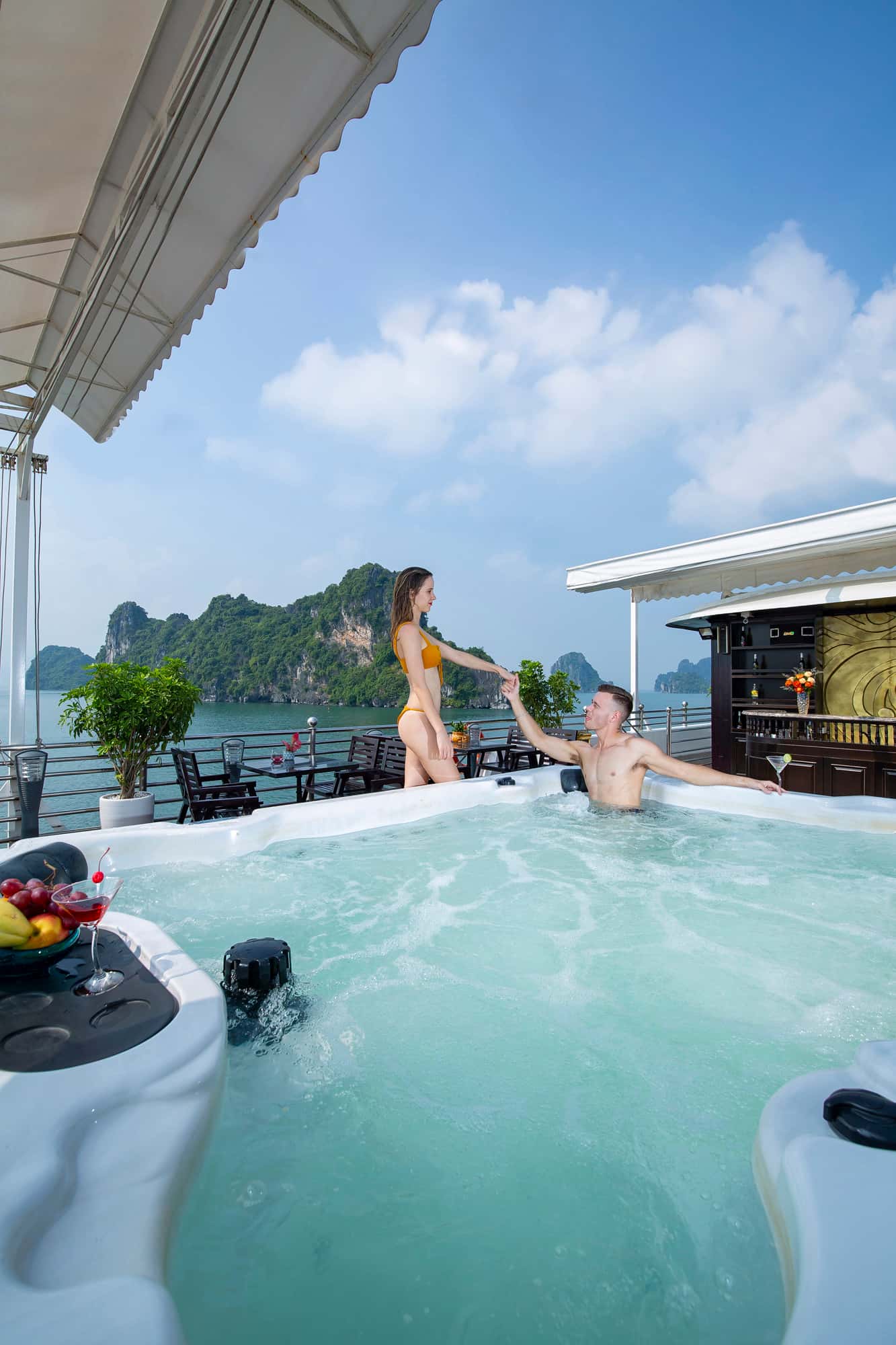 athena royal cruise ha long bay
