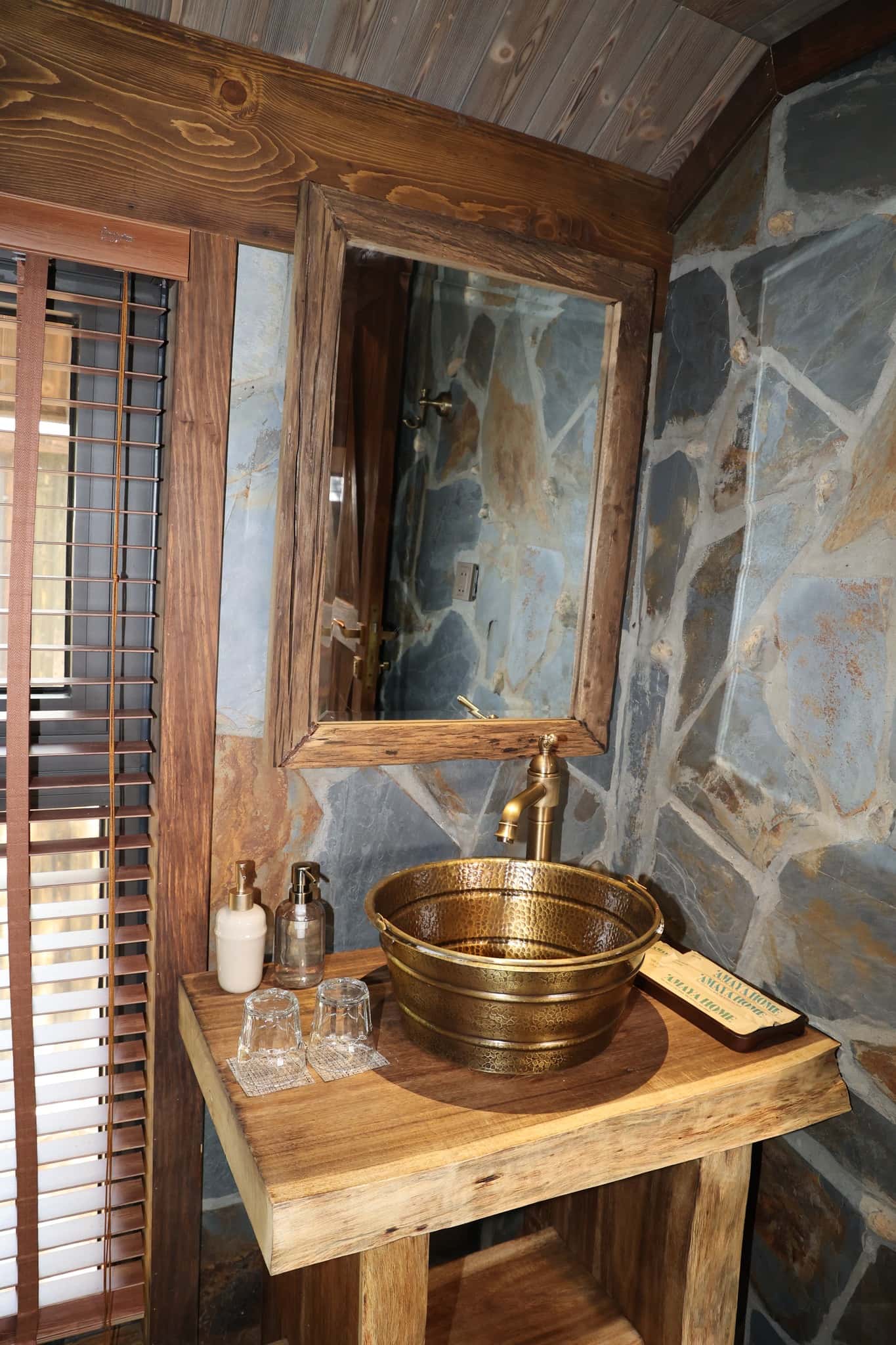 room 8l amaya retreat soc son ha noi  