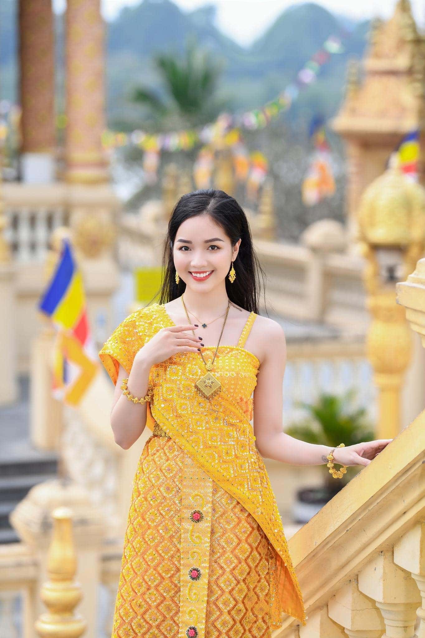 justfly lang van hoa du lich cac dan toc viet nam son tay hanoi