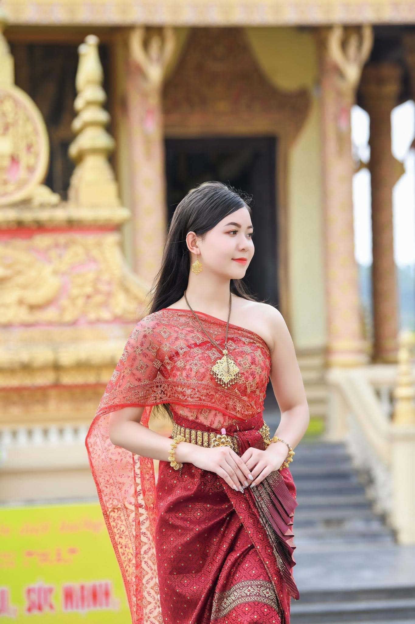 justfly lang van hoa du lich cac dan toc viet nam son tay hanoi